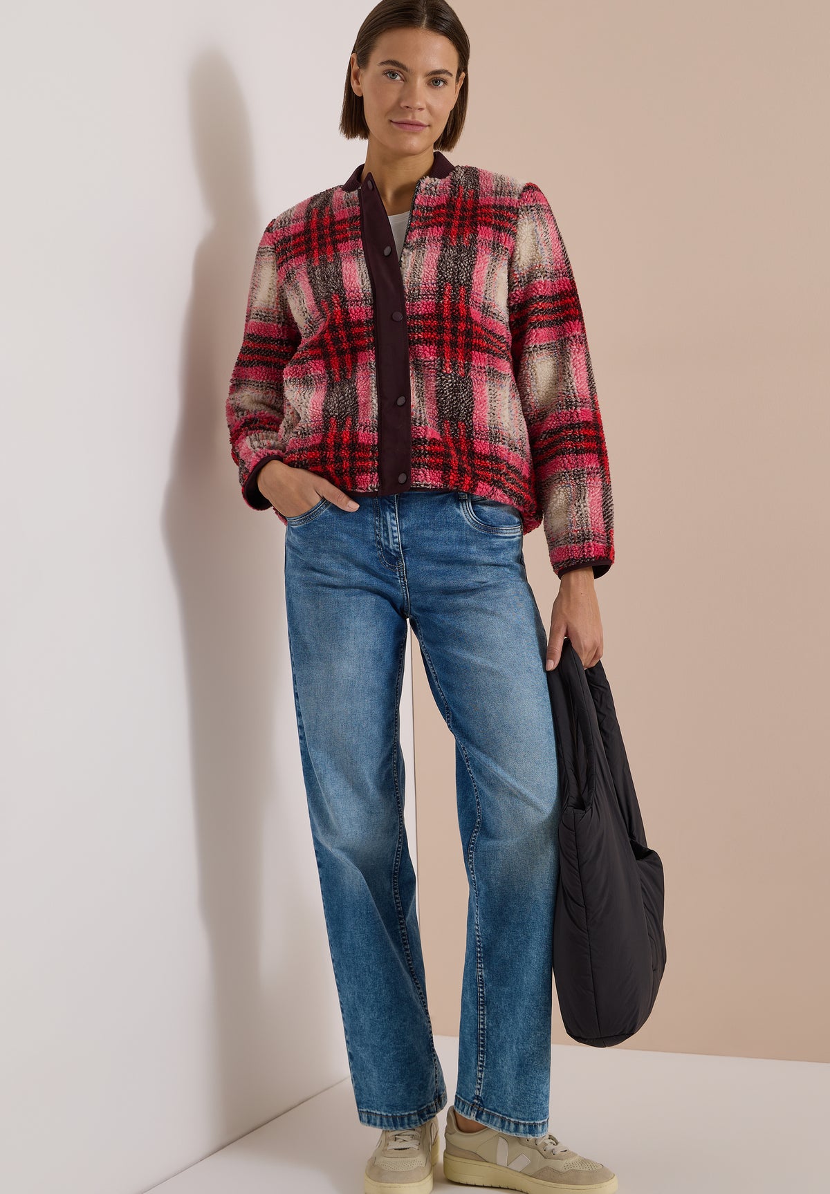 CECIL - Teddy-Blouson mit Softshelldetails - Farbe: berry red