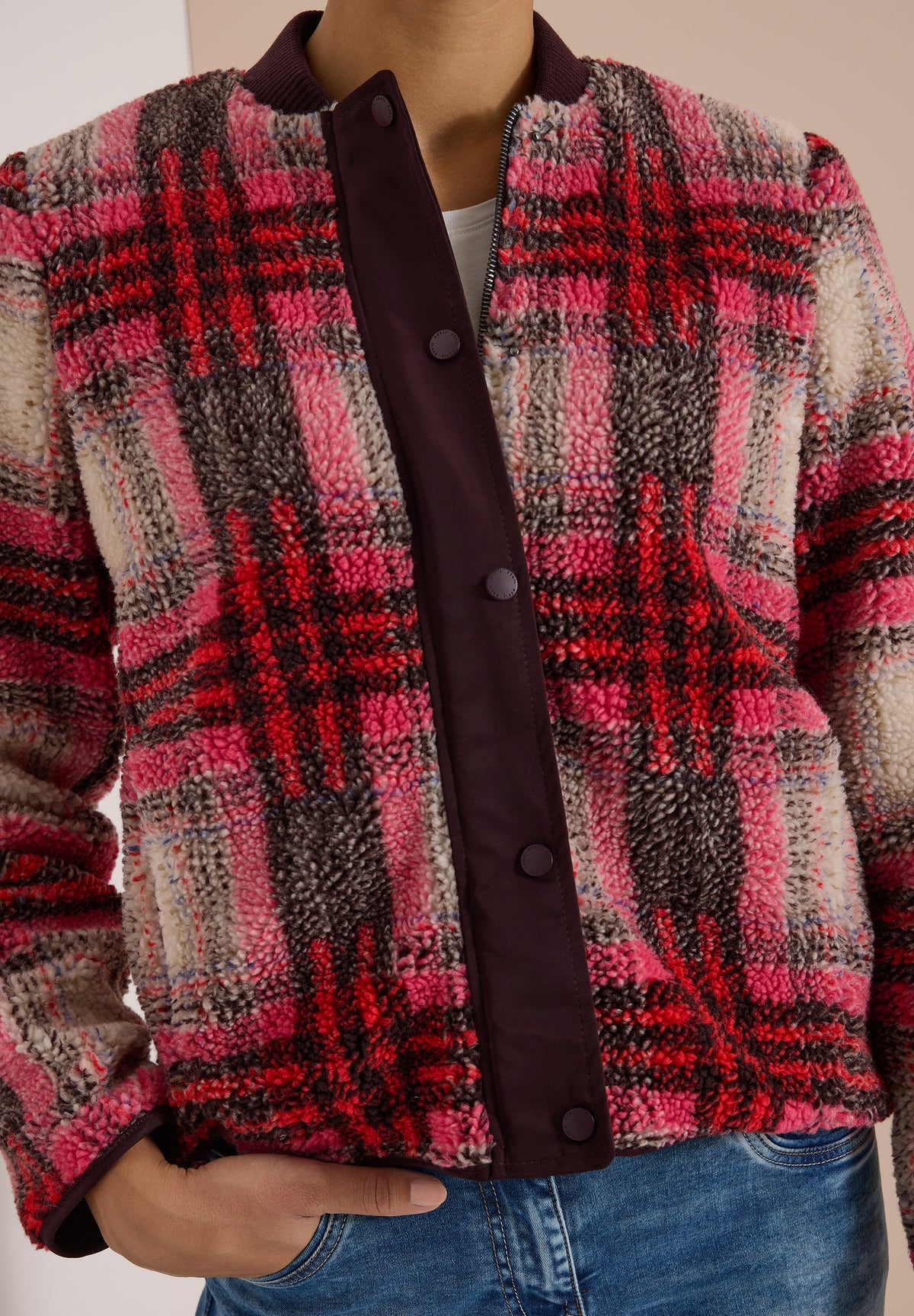 CECIL - Teddy-Blouson mit Softshelldetails - Farbe: berry red