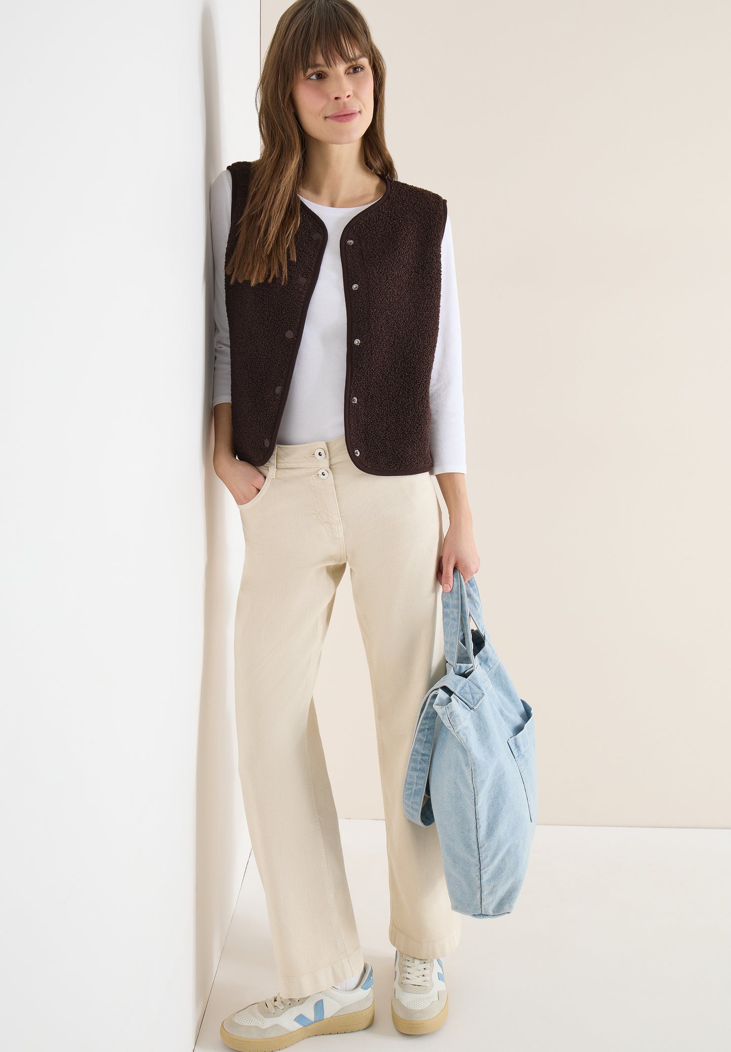 CECIL - Weste aus Teddy-Material mit Rundhals - Farbe: macchiato brown