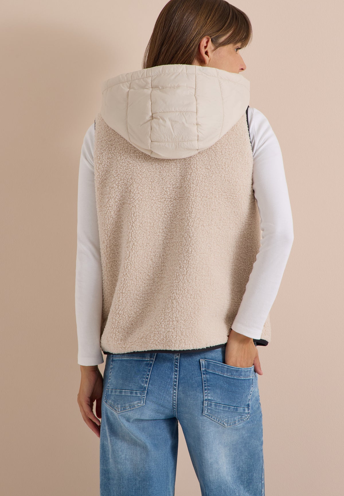 CECIL - Teddy-Weste mit abnehmbarer Kapuze - Farbe: teddy vanilla white