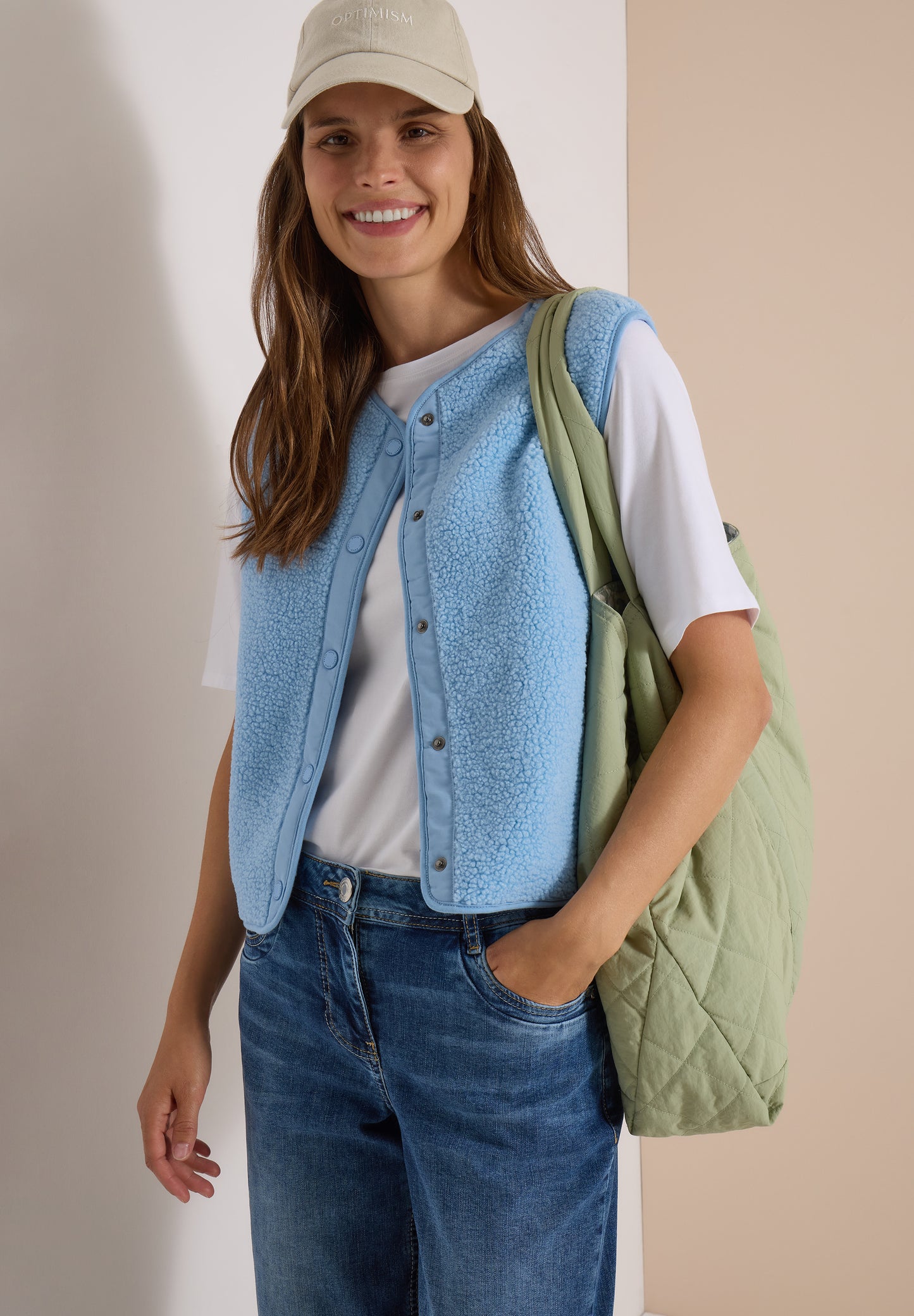 CECIL - Teddy-Weste mit Softshelldetails - Farbe: Hellblau