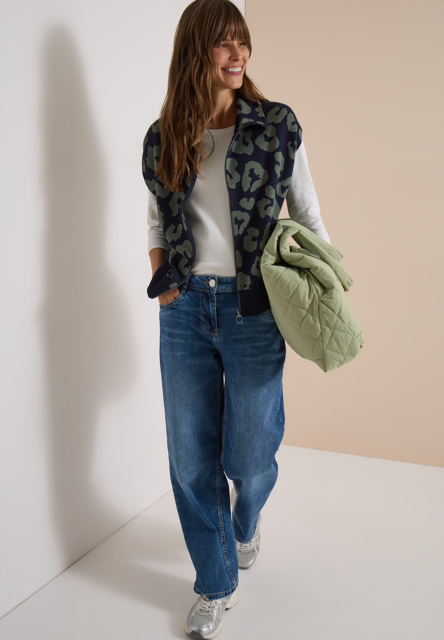 CECIL - Doubleface Weste mit Kragen und Zipper - Farbe: urban dark blue