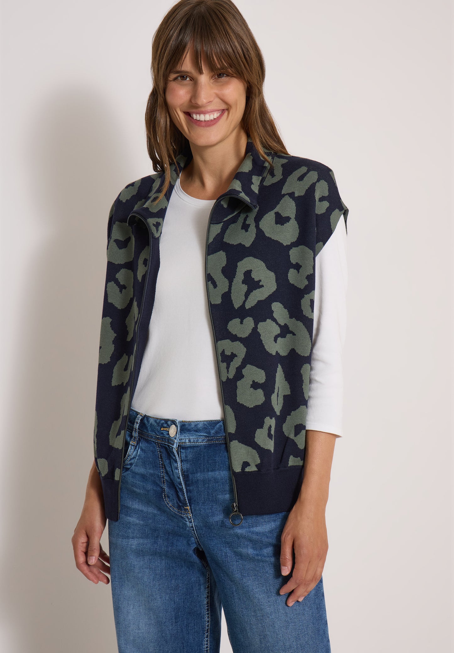 CECIL - Doubleface Weste mit Kragen und Zipper - Farbe: urban dark blue