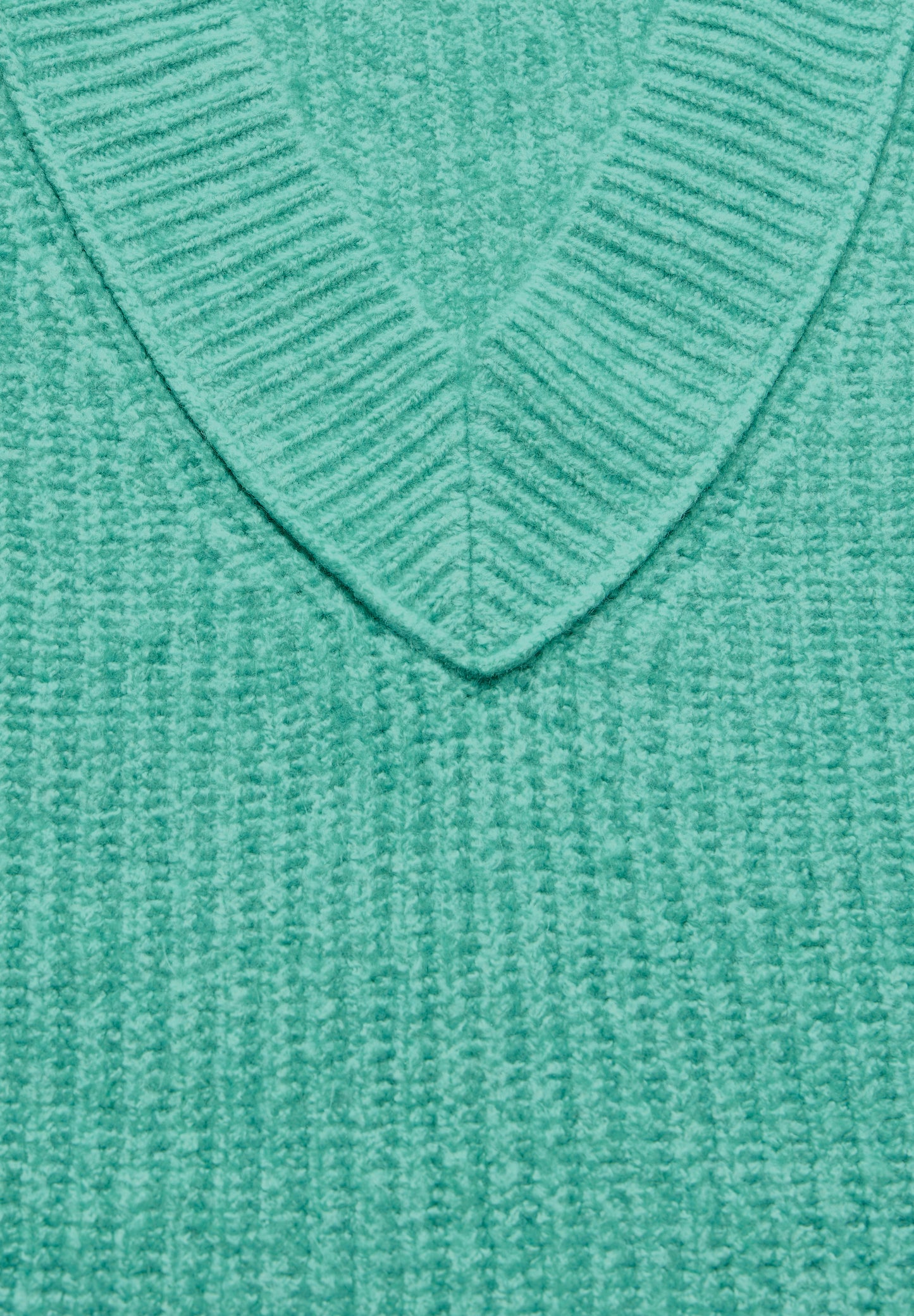 CECIL Pullover mit V-Ausschnitt - Farbe: aventurine green melange