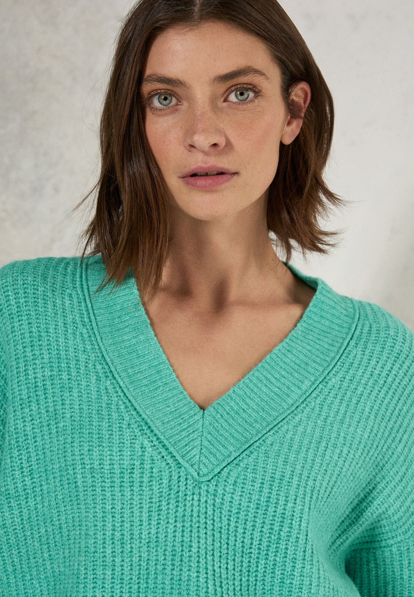 CECIL Pullover mit V-Ausschnitt - Farbe: aventurine green melange