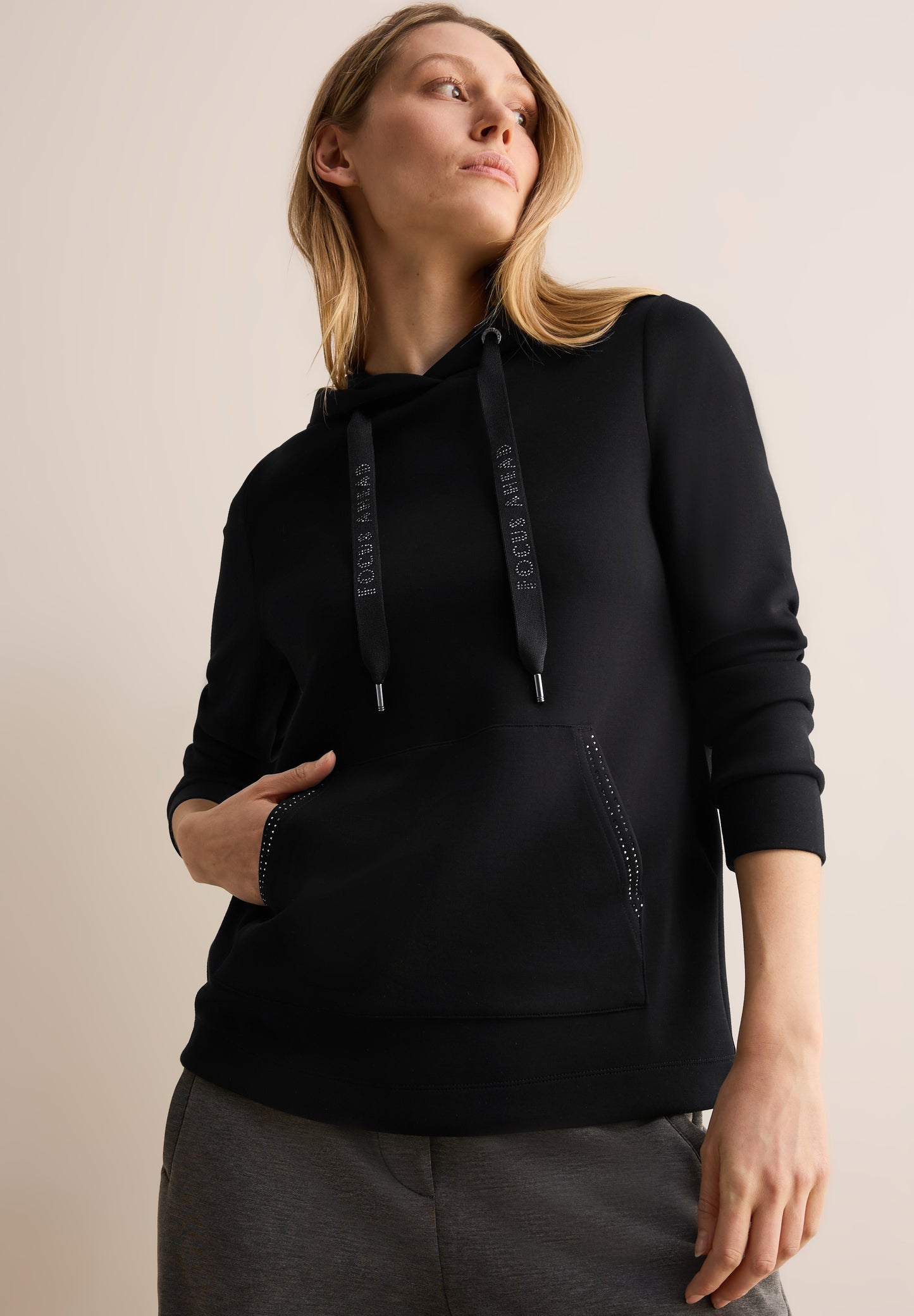 CECIL Hoodie mit Glitzerdetails - Farbe: Black