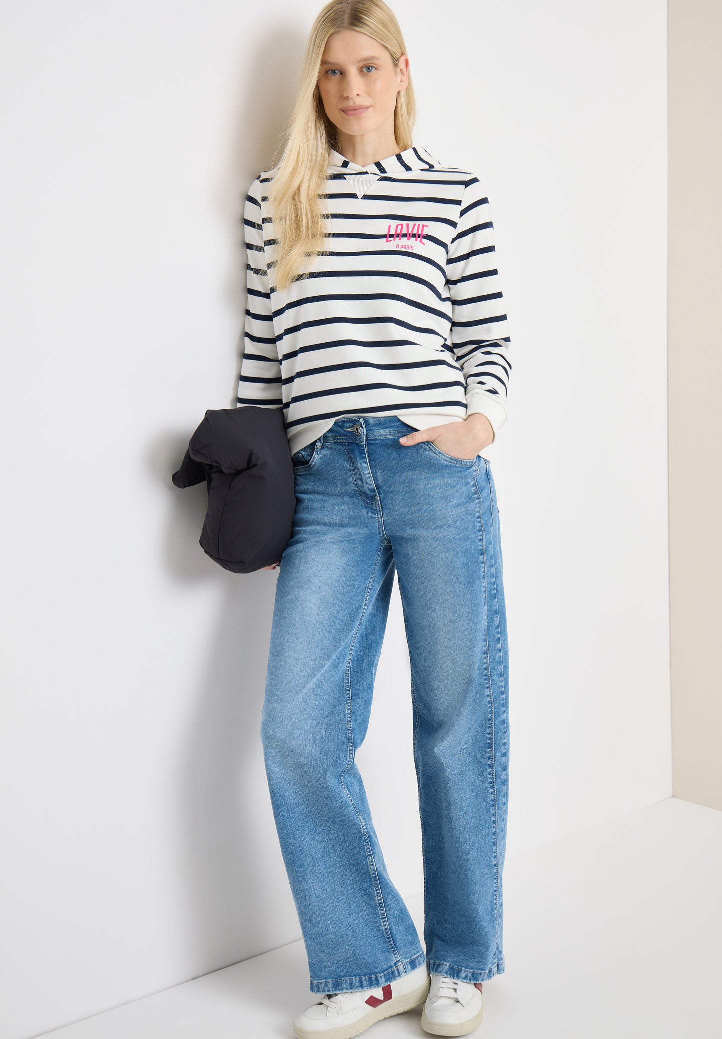 CECIL - Sweatshirt mit Kapuze und Chestprint - Farbe: universal blue