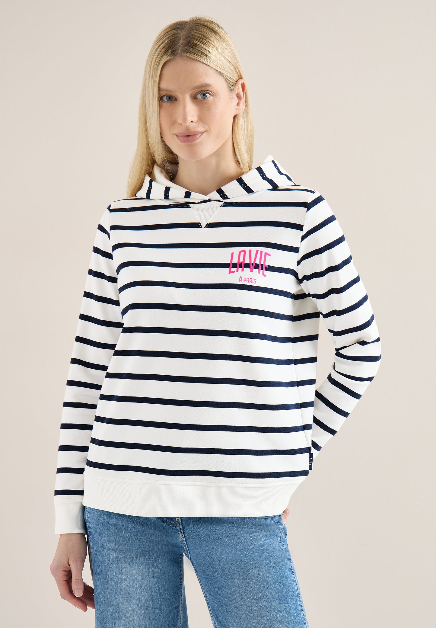 CECIL - Sweatshirt mit Kapuze und Chestprint - Farbe: universal blue