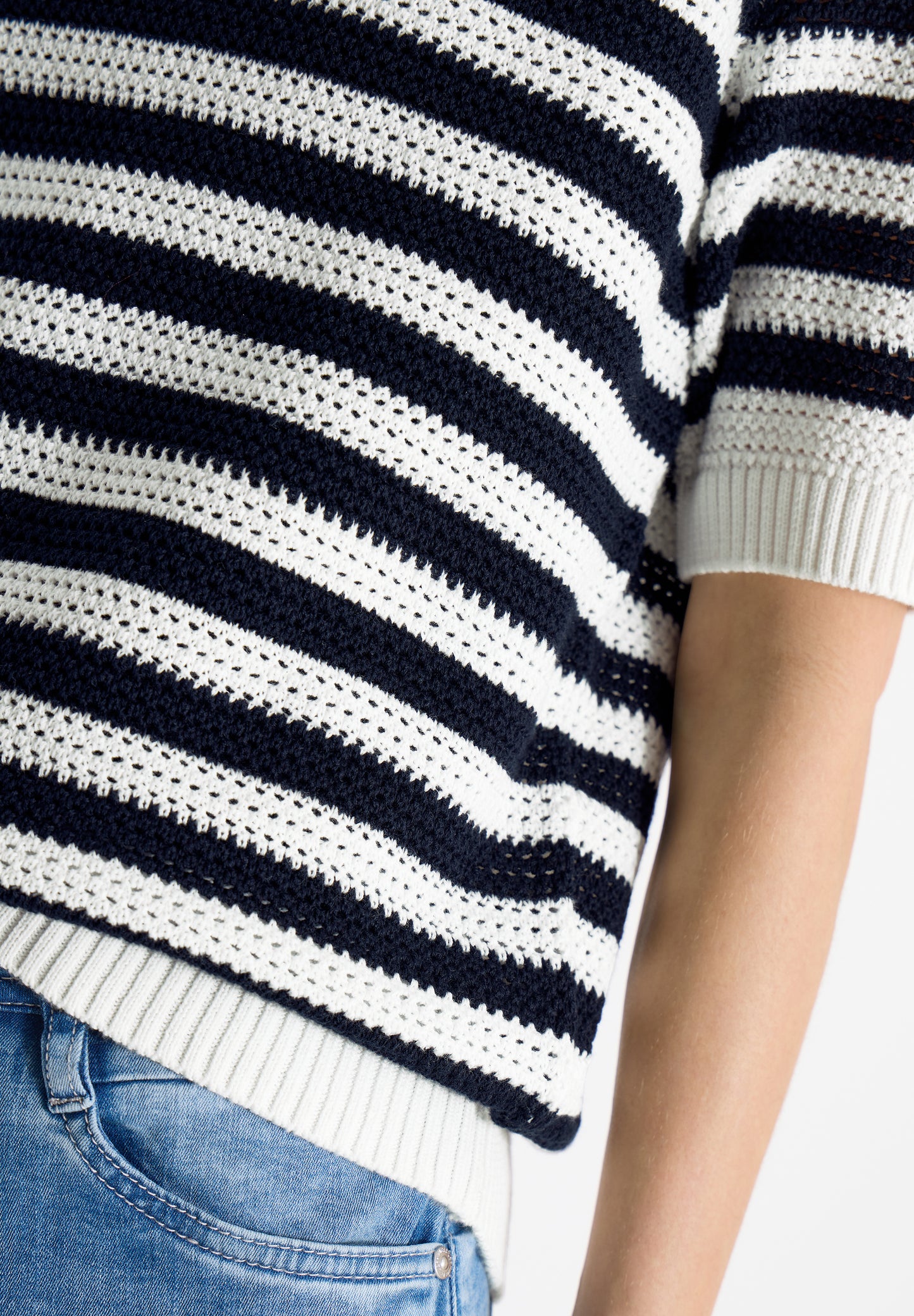 CECIL - Kurzarm Poloshirt mit Streifen - Farbe: universal blue