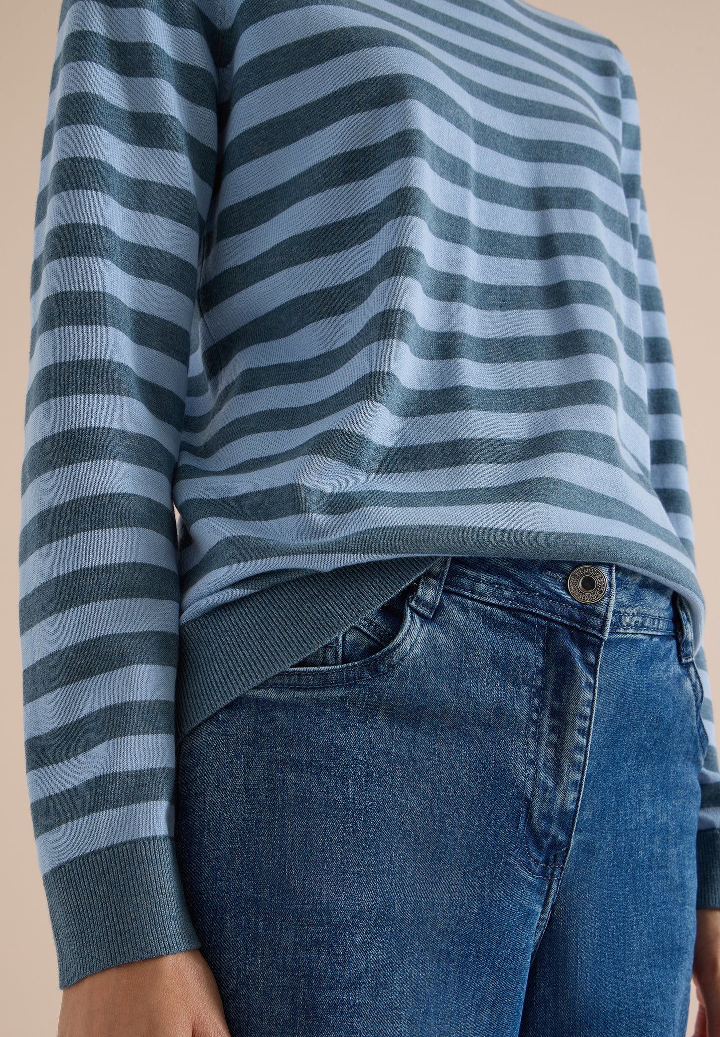 CECIL - Pullover mit Rundhals und Streifen - Farbe: easy blue