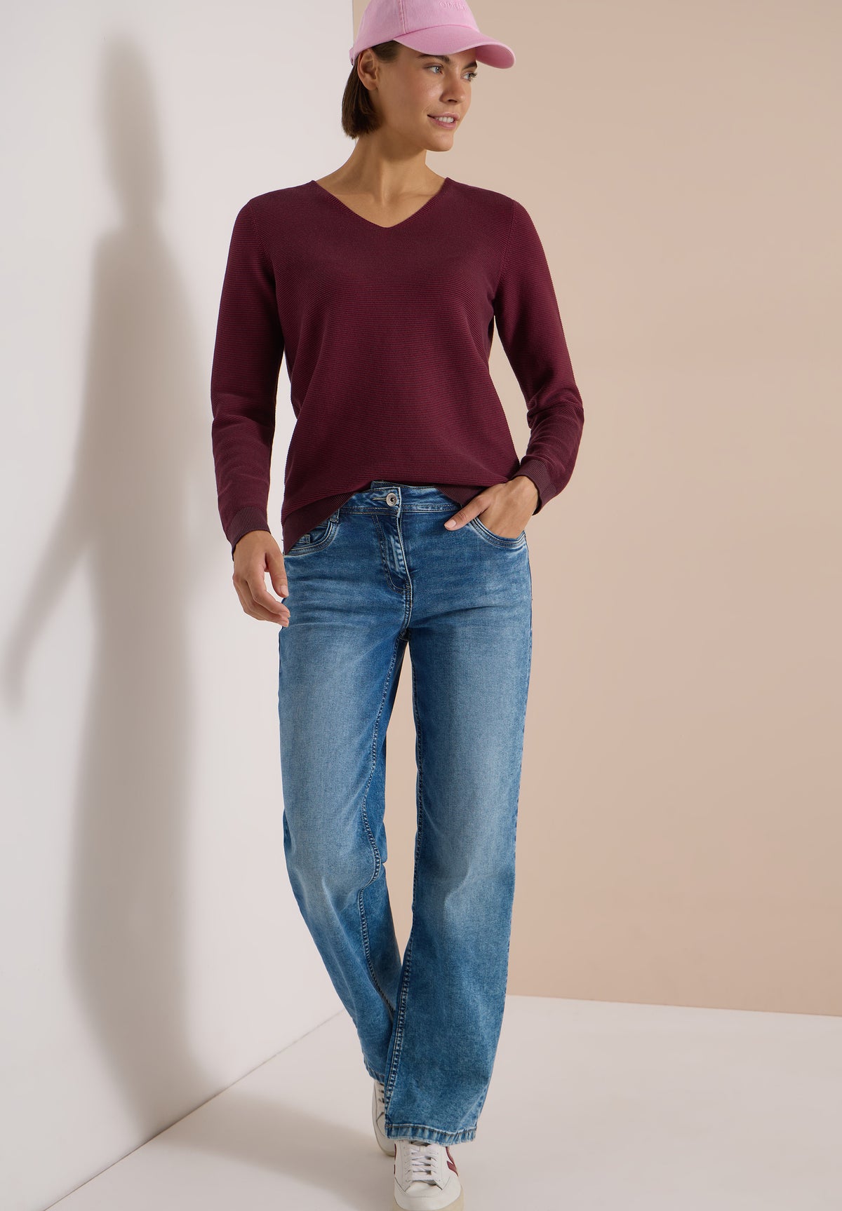 CECIL - Pullover im Two-Tone-Look mit V-Neck - Farbe: berry red