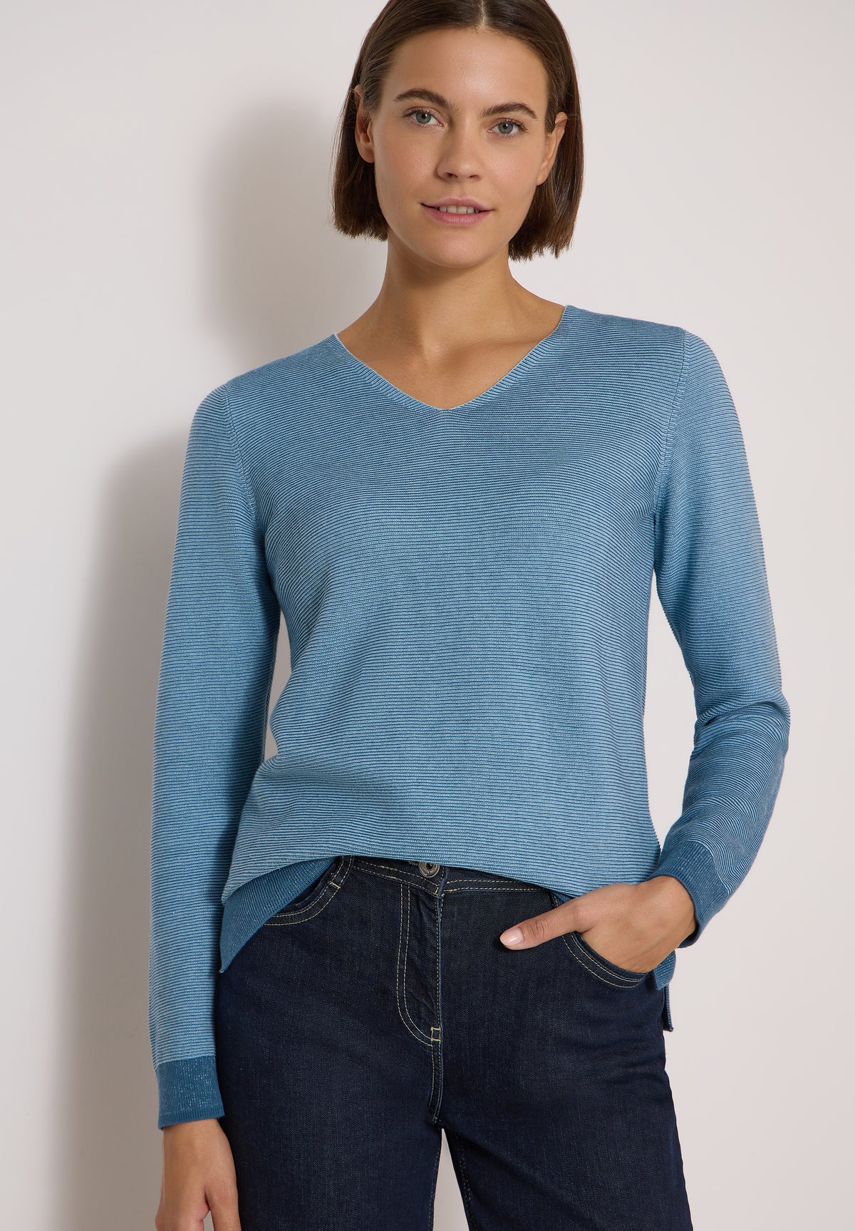 CECIL - Pullover im Two-Tone-Look mit V-Neck - Farbe: mountain air blue