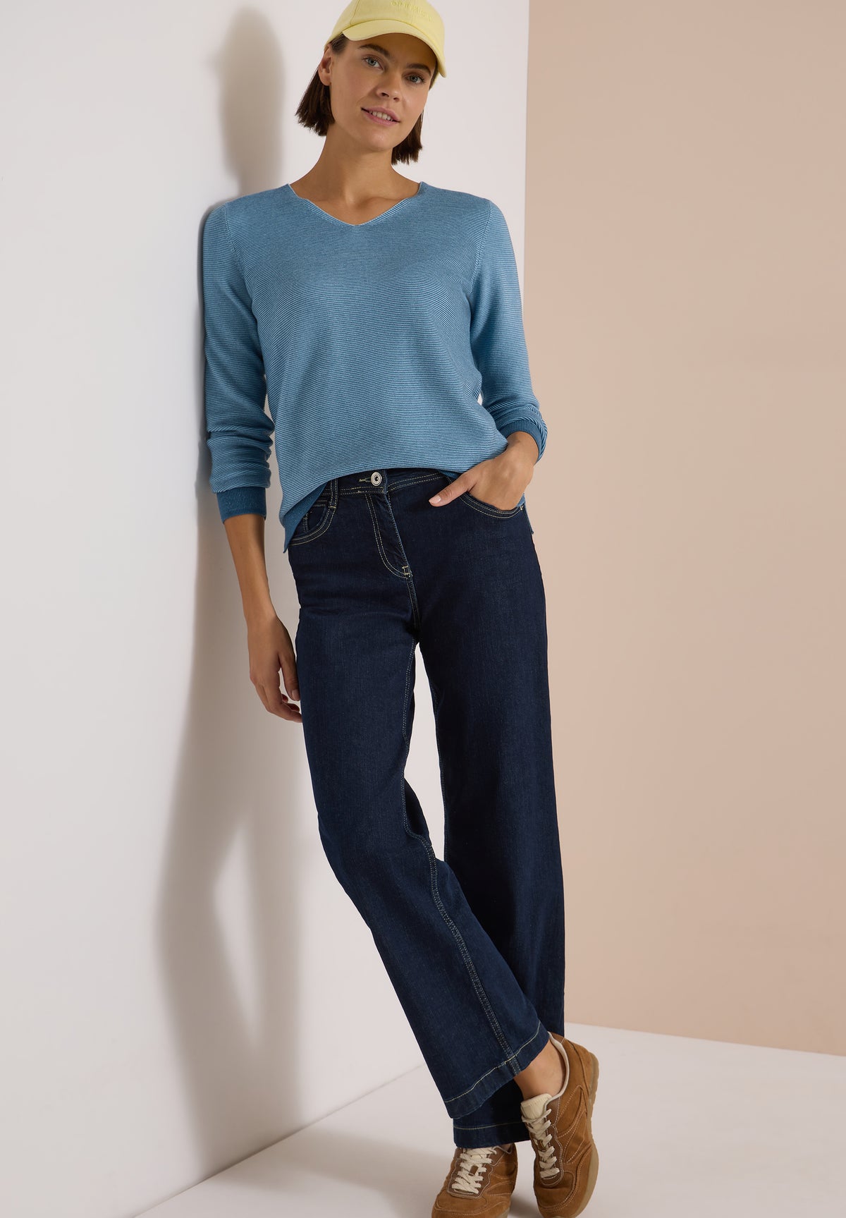 CECIL - Pullover im Two-Tone-Look mit V-Neck - Farbe: mountain air blue