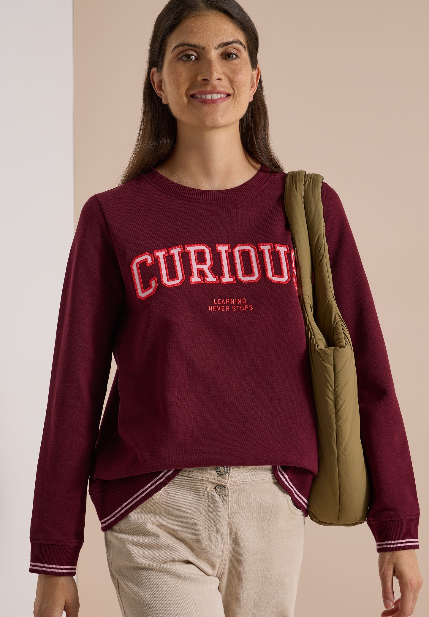 CECIL - Sweatshirt mit Rundhals und Stickerei - Farbe: red wine