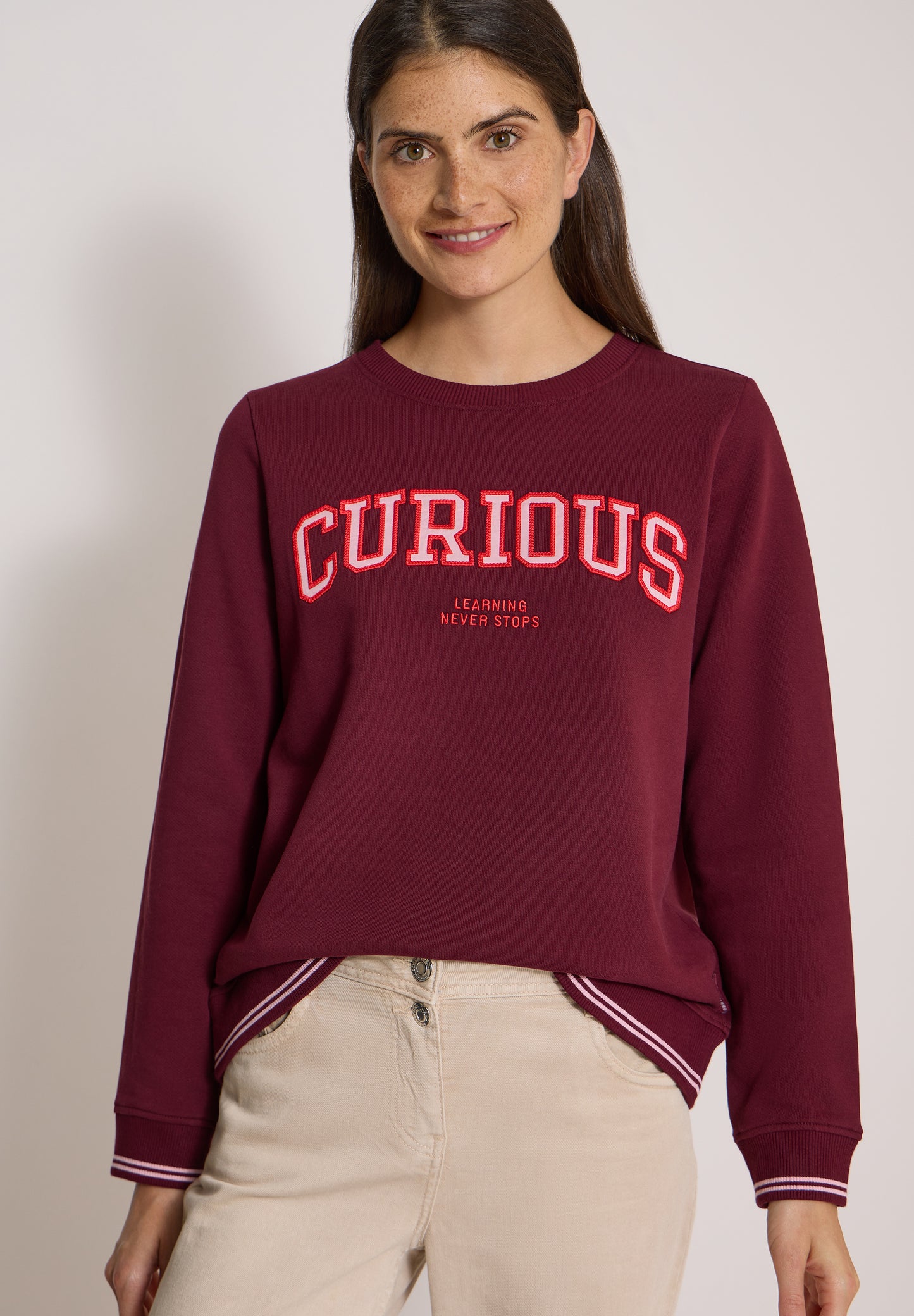 CECIL - Sweatshirt mit Rundhals und Stickerei - Farbe: red wine
