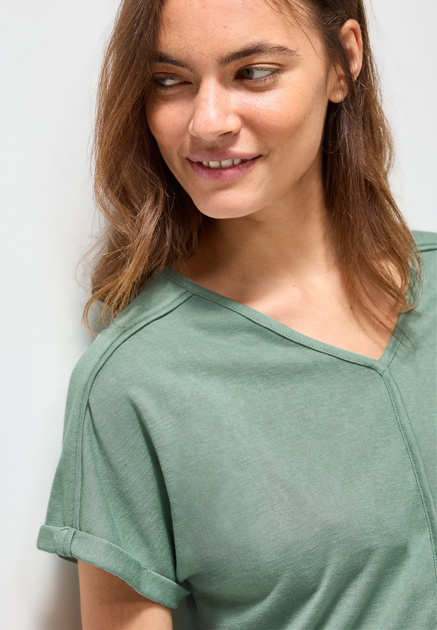 CECIL T-Shirt mit Deko-Nähten - Farbe: matcha green