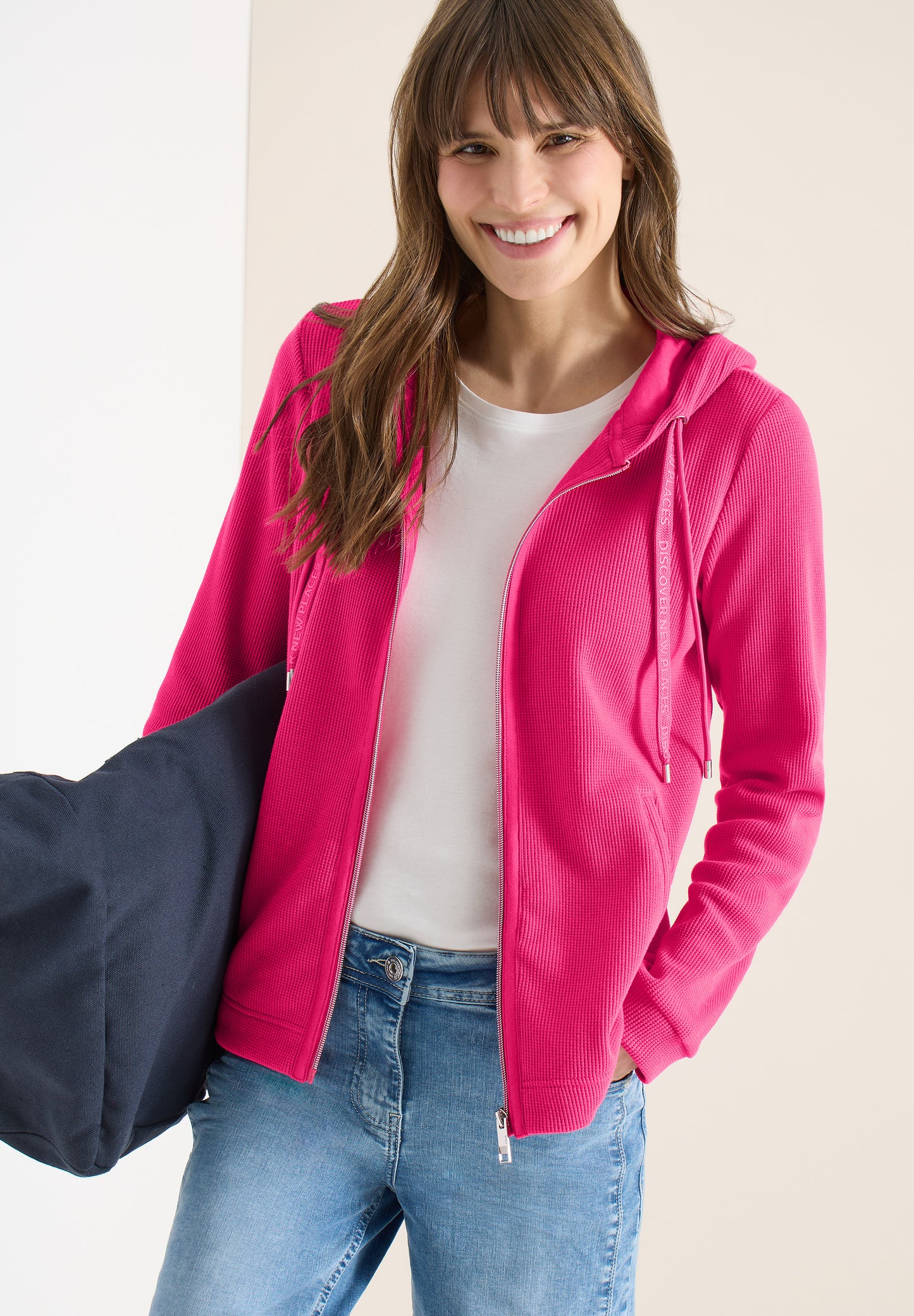 CECIL - Langarm Jacke mit Kapuze und Taschen - Farbe: beetroot pink
