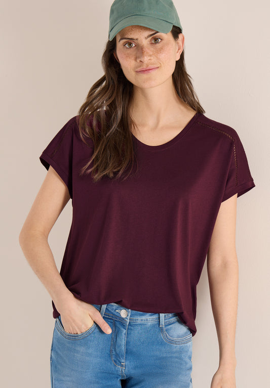 CECIL - T-Shirt mit V-Neck und Spitzendetail - Farbe: sweet grape red