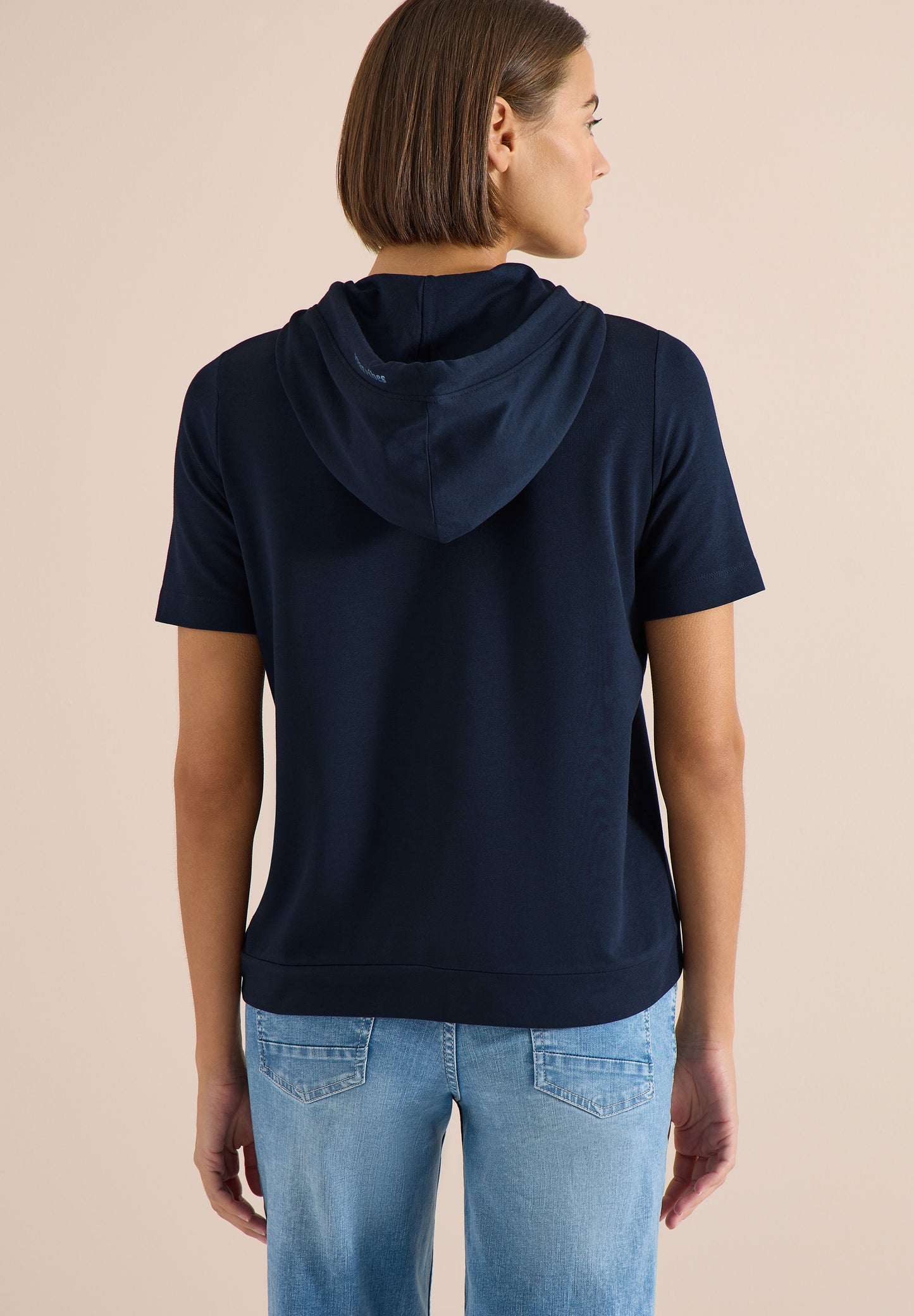 CECIL - Kurzarm Shirt mit Kapuze und Wording - Farbe: universal blue