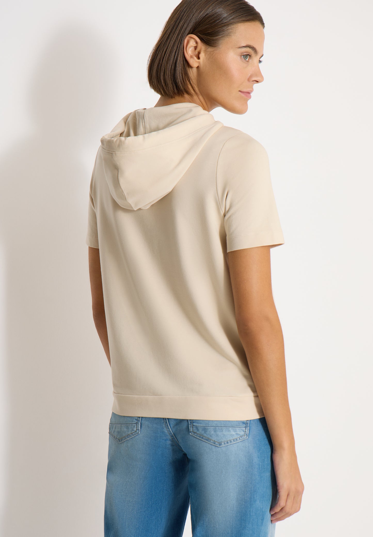 CECIL - Kurzarm Shirt mit Kapuze und Wording - Farbe: pearl beige