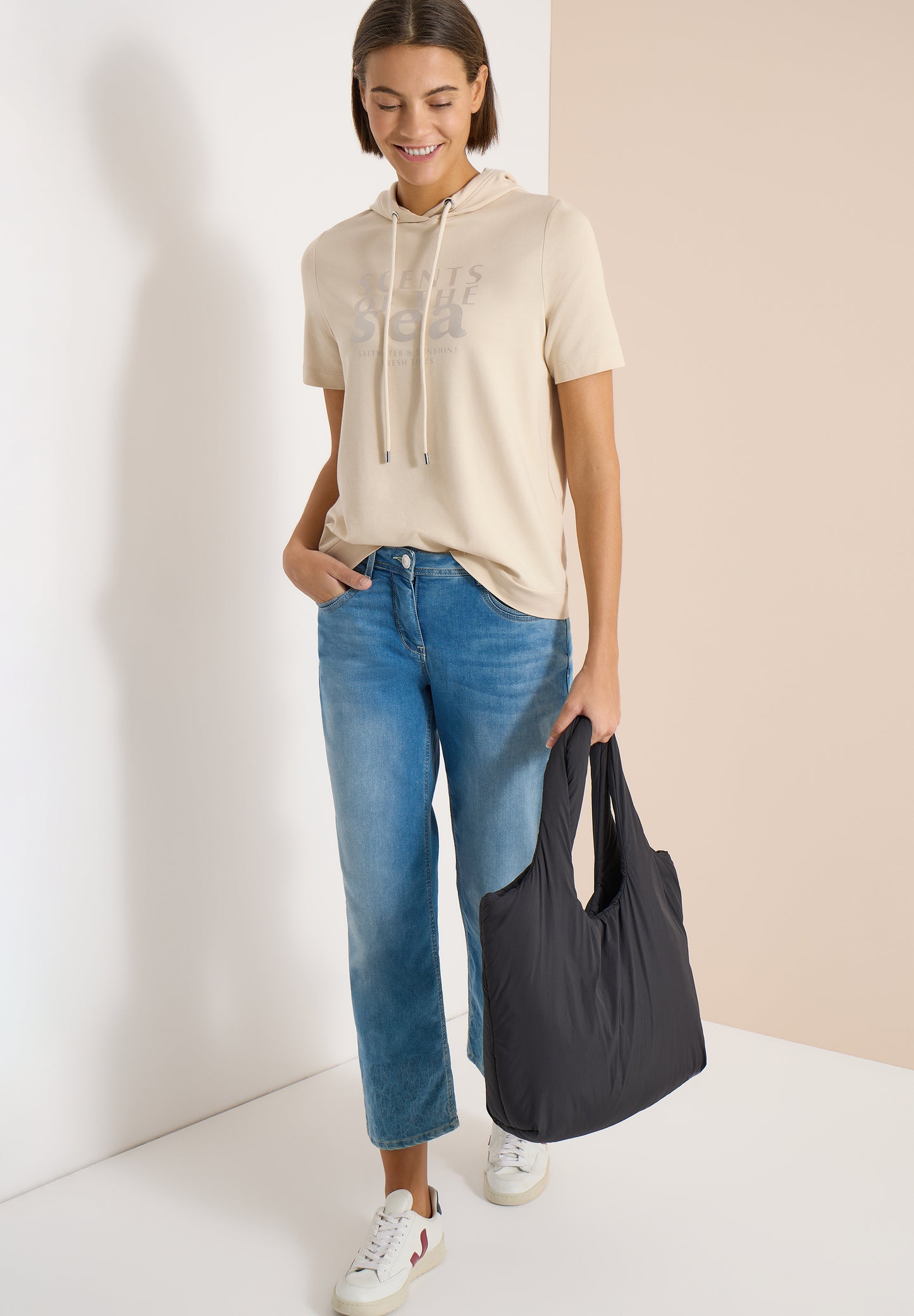 CECIL - Kurzarm Shirt mit Kapuze und Wording - Farbe: pearl beige
