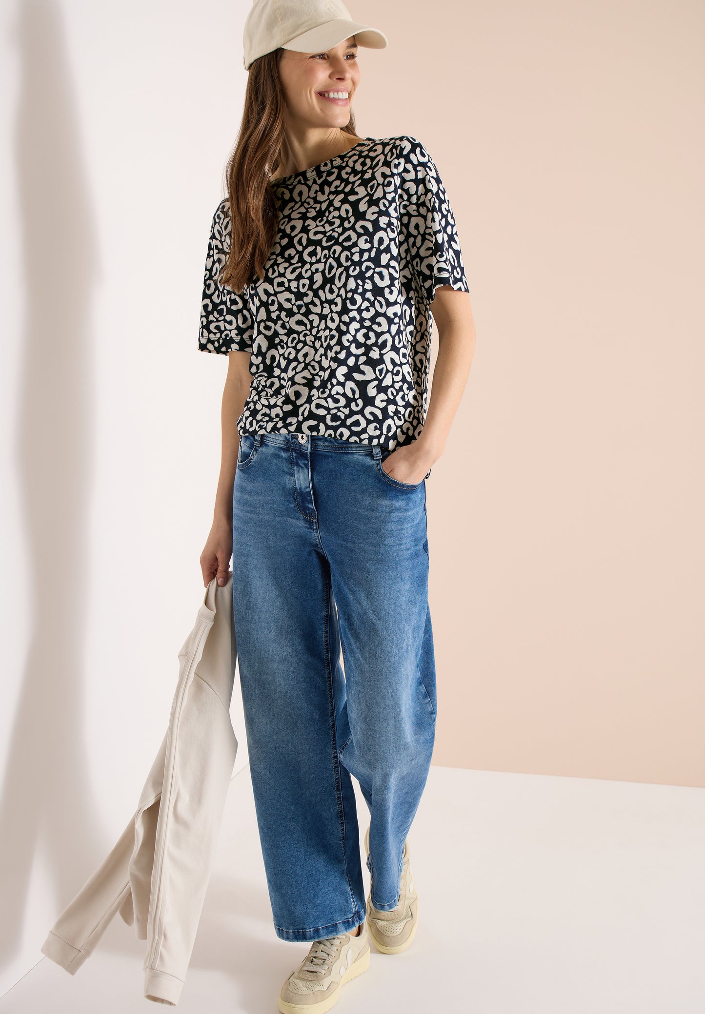 CECIL - Shirt mit Boatneck und Leo-Print - Farbe: urban dark blue