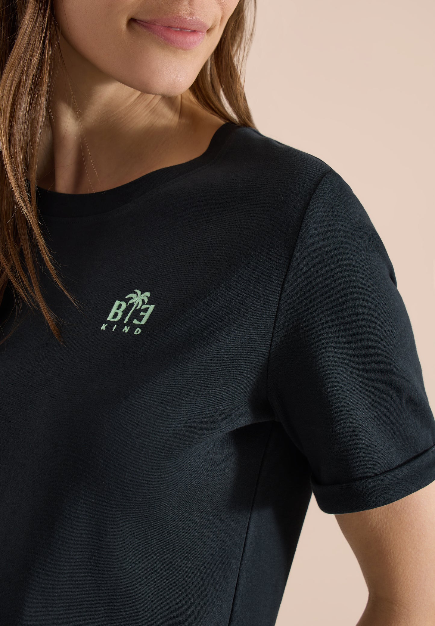CECIL - T-Shirt mit Rundhals und Print-Detail - Farbe: palm breeze green