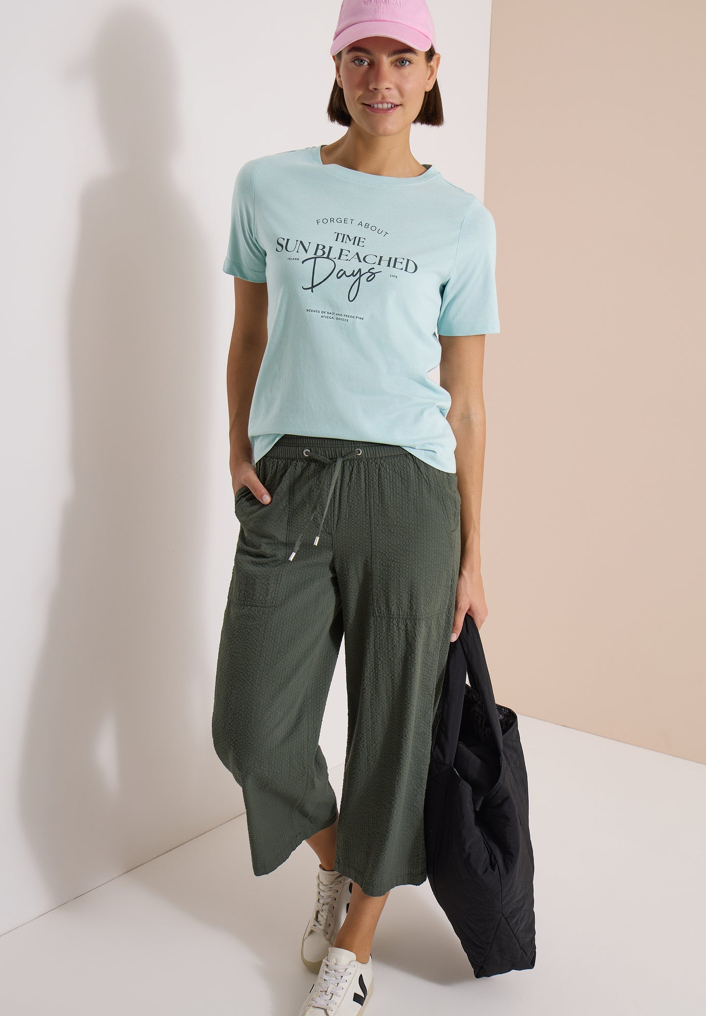 CECIL - T-Shirt mit Boat Neck und Wording Artwork - Farbe: crystal mint