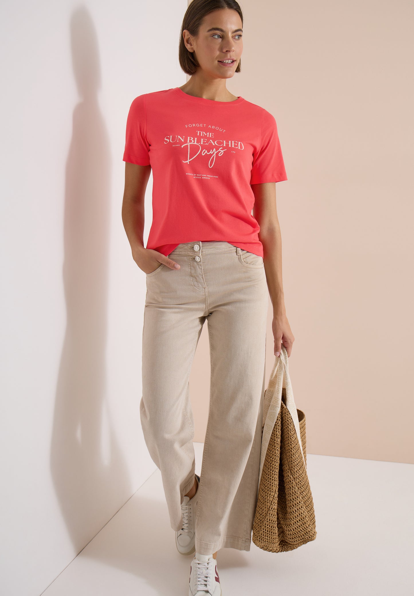 CECIL - T-Shirt mit Boat Neck und Wording Artwork - Farbe: coral