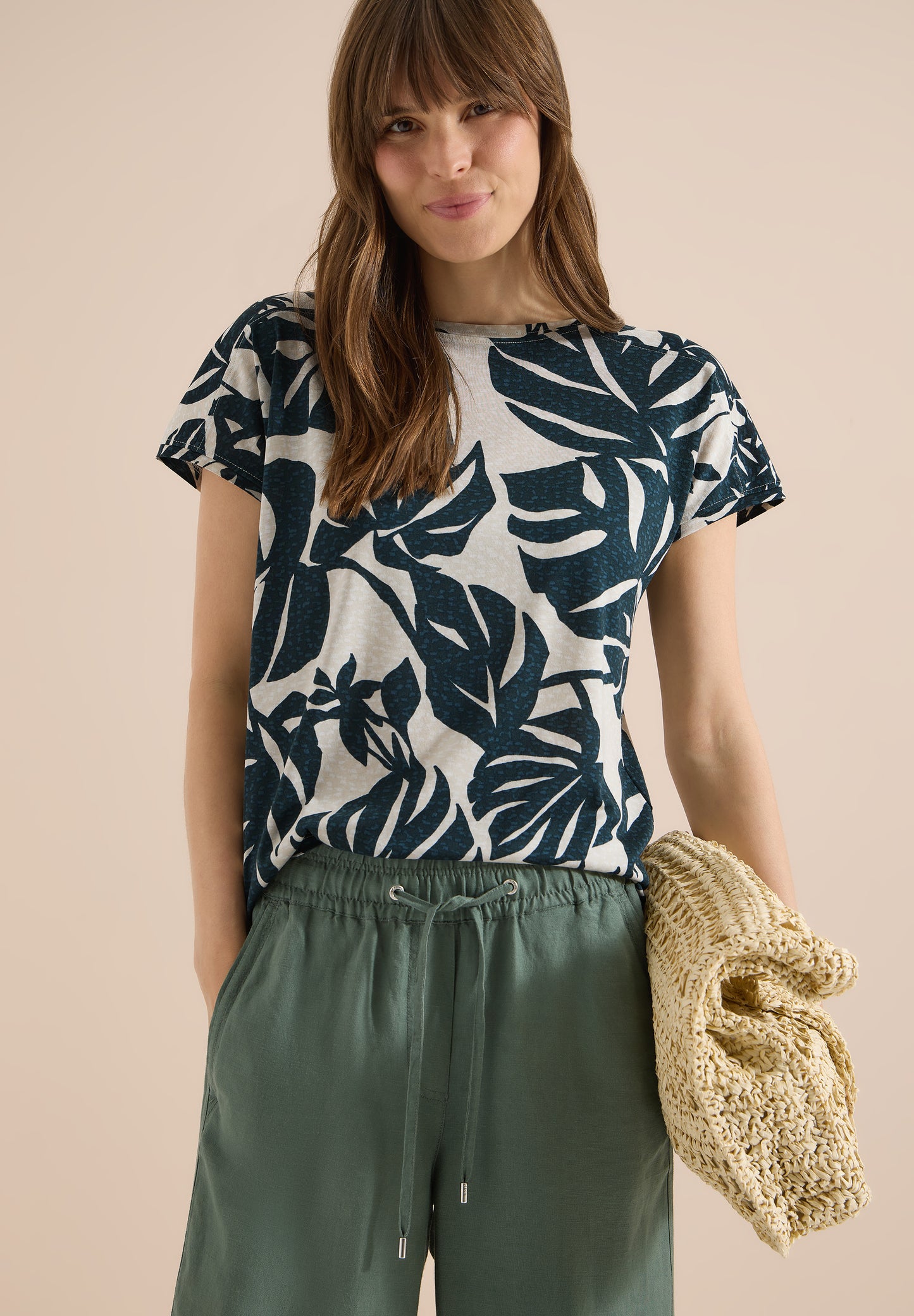 CECIL - T-Shirt mit U-Boot-Ausschnitt und Print - Farbe: palm breeze green