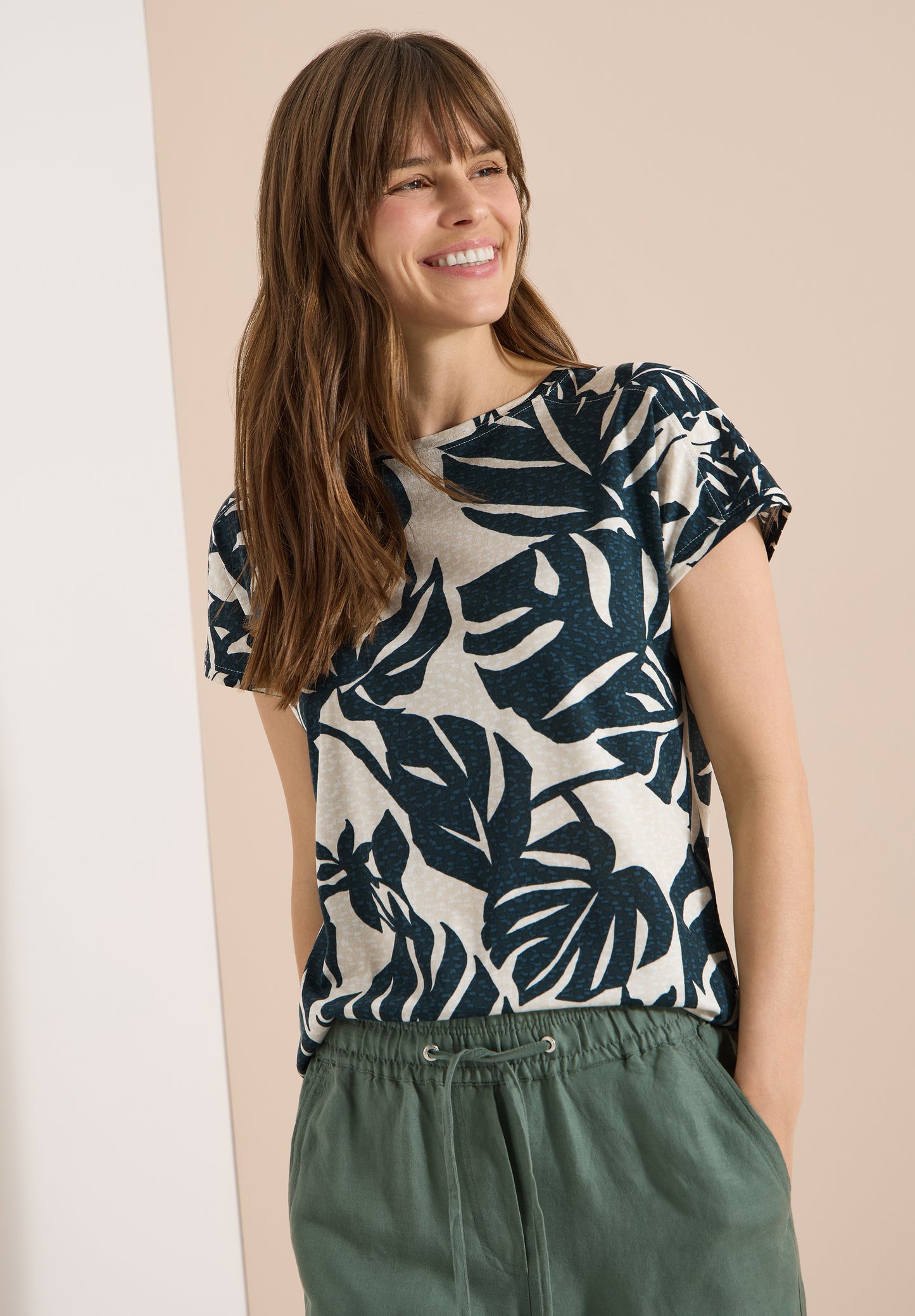 CECIL - T-Shirt mit U-Boot-Ausschnitt und Print - Farbe: palm breeze green