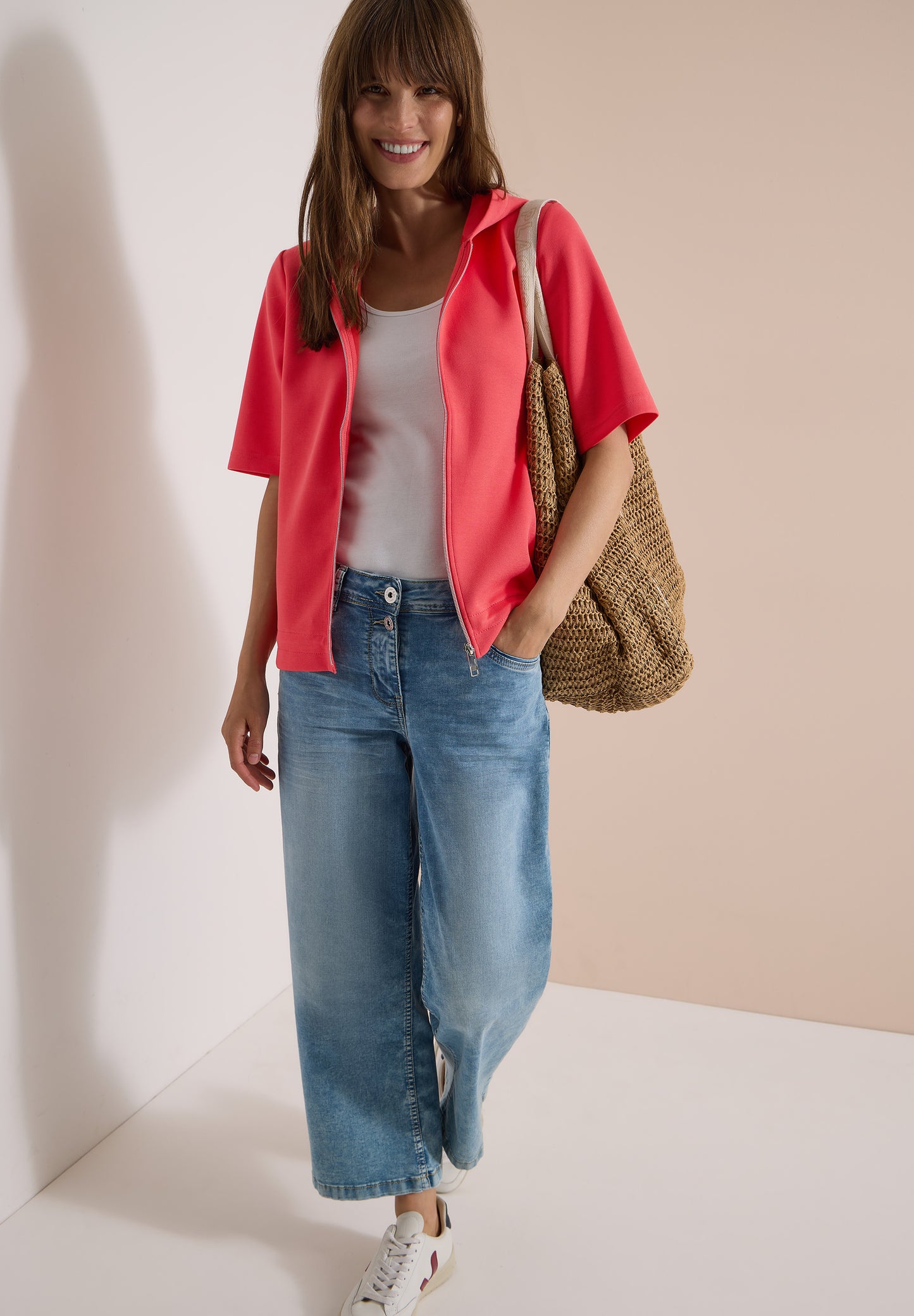 CECIL - Kapuzenjacke mit seitlichen Tunnelzüen - Farbe: coral