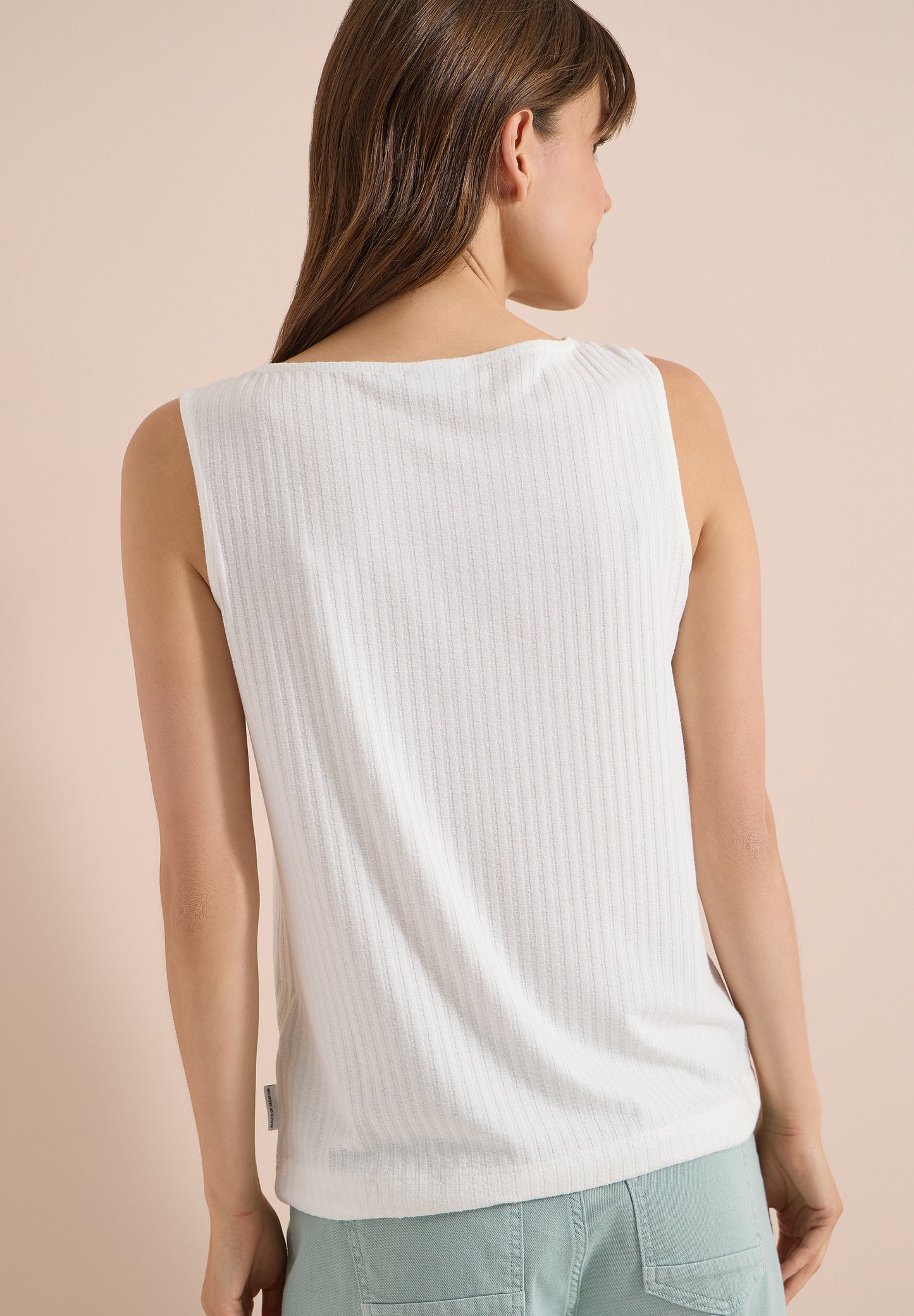 CECIL - Top in Rippstruktur mit U-Boot-Ausschnitt - Farbe: vanilla white