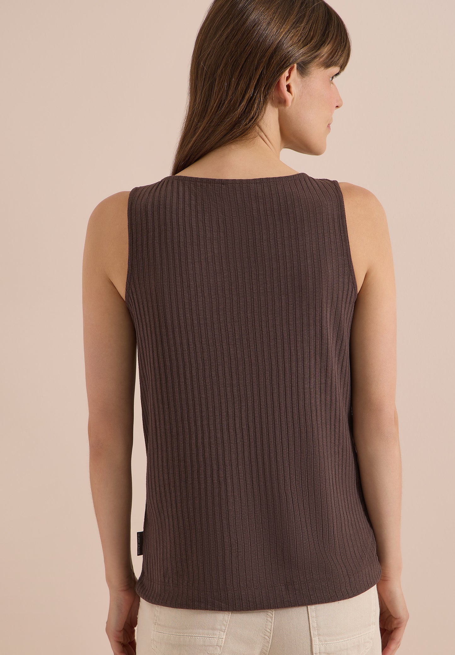CECIL - Top in Rippstruktur mit U-Boot-Ausschnitt - Farbe: brown cacao