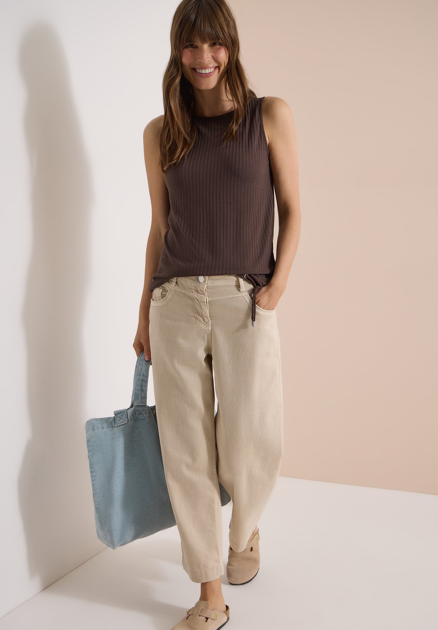 CECIL - Top in Rippstruktur mit U-Boot-Ausschnitt - Farbe: brown cacao