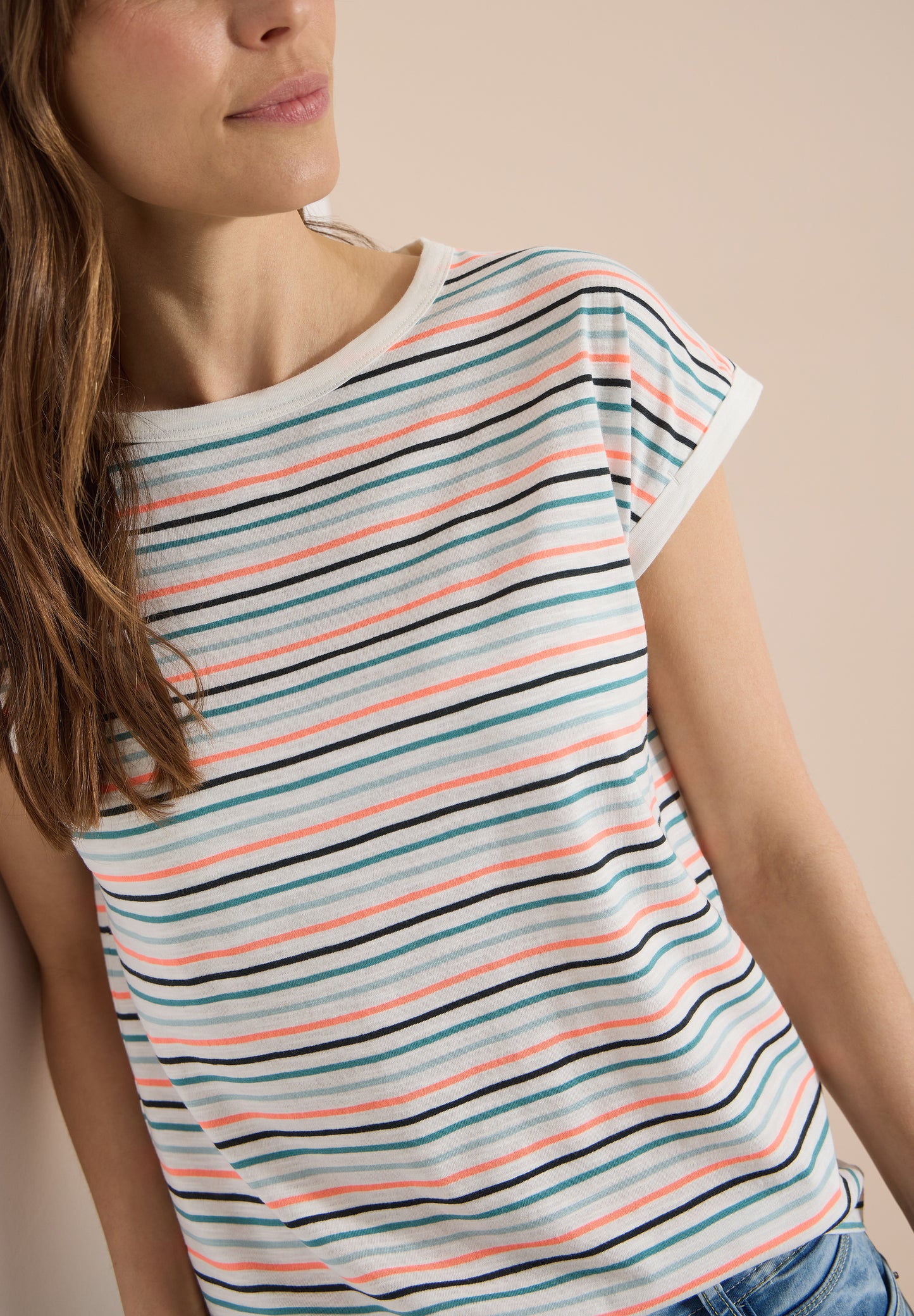 CECIL - T-Shirt mit Boat Neck und Turn-Up-Detail - Farbe: vanilla white