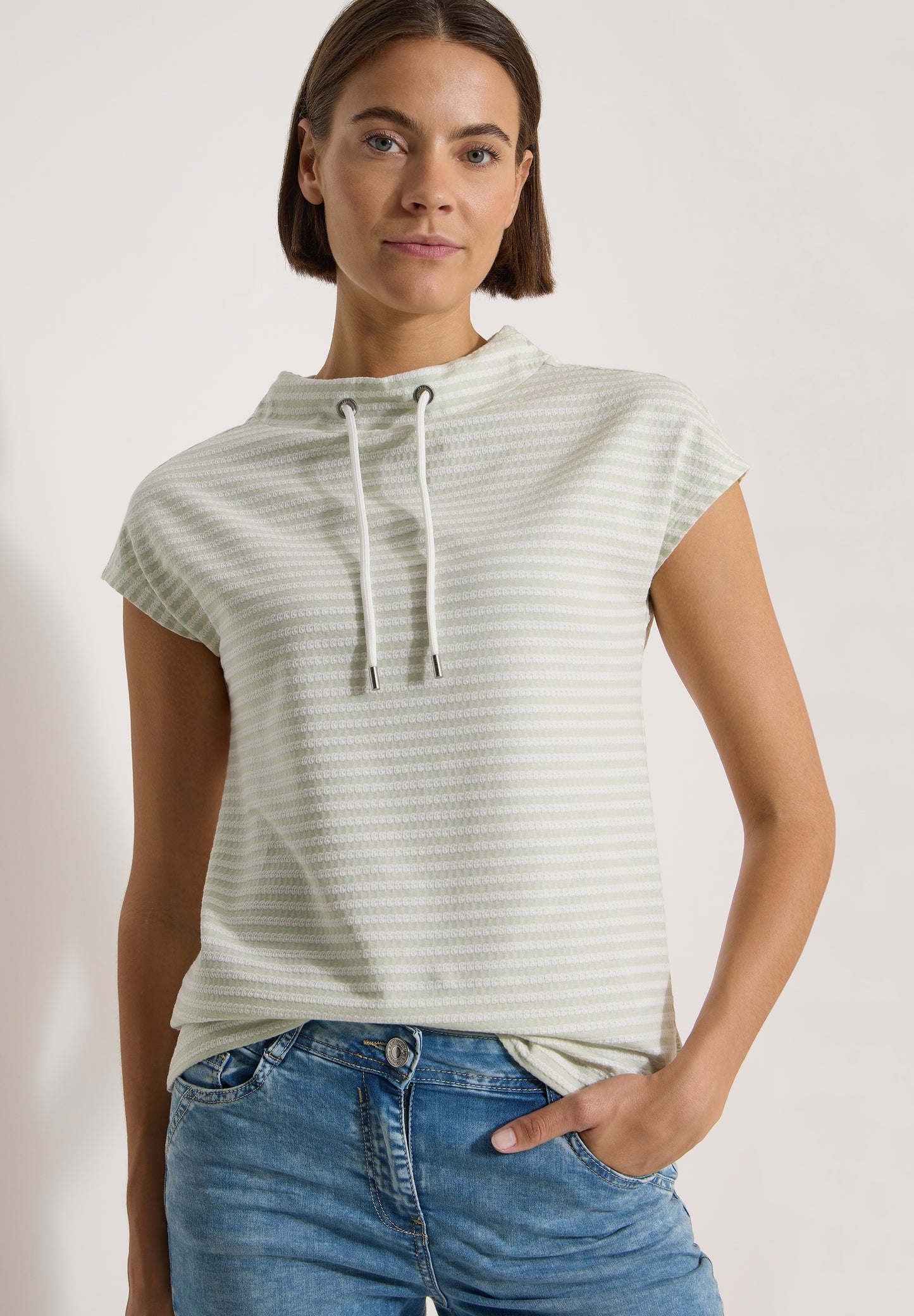 CECIL - T-Shirt mit Funnel Neck und Streifen - Farbe: raw matcha lime