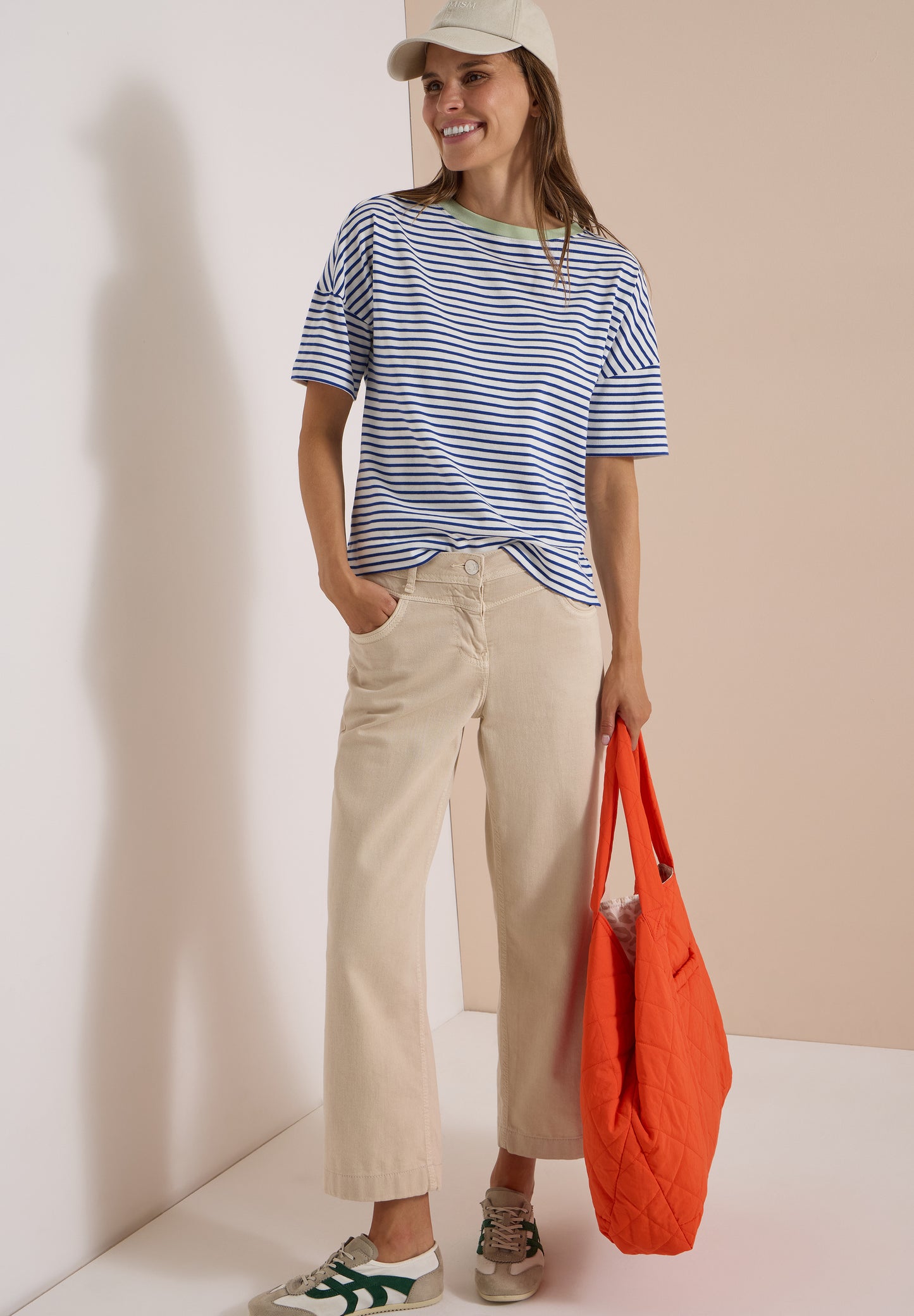 CECIL - T-Shirt mit Streifen und Kontrastdetail - Farbe: deep river blue