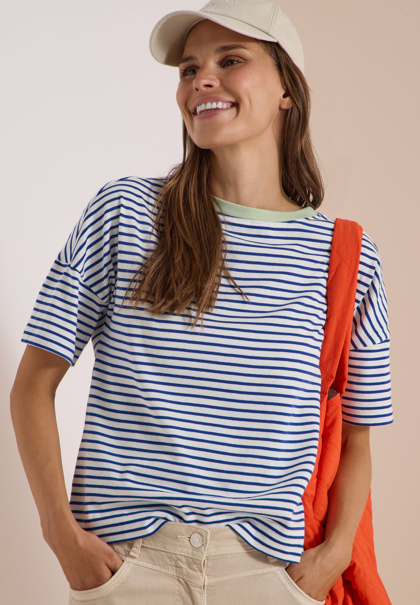 CECIL - T-Shirt mit Streifen und Kontrastdetail - Farbe: deep river blue