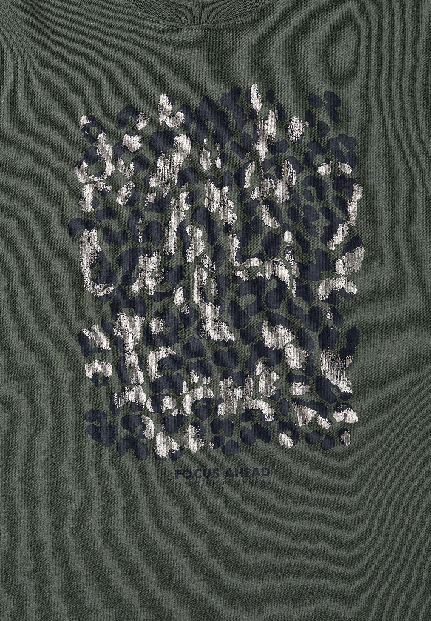 CECIL - T-Shirt mit Leo-Print und Foliendetails - Farbe: dried olive green