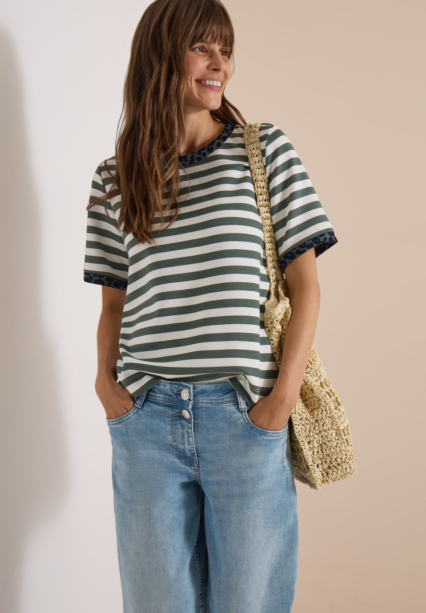 CECIL - T-Shirt mit Rundhals und Leo-Details - Farbe: dried olive green