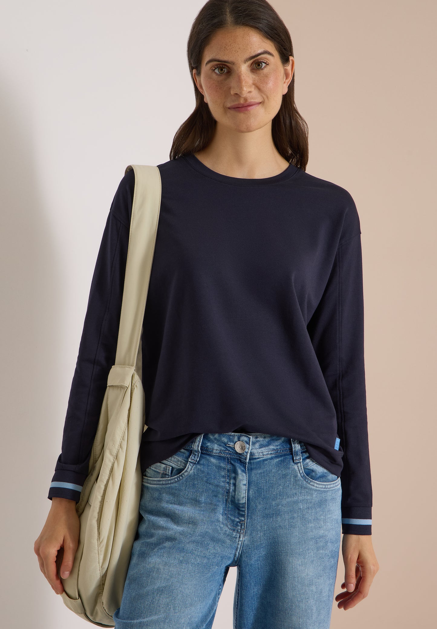CECIL - Langarm Shirt mit Rundhals und Streifendetail - Farbe: urban dark blue