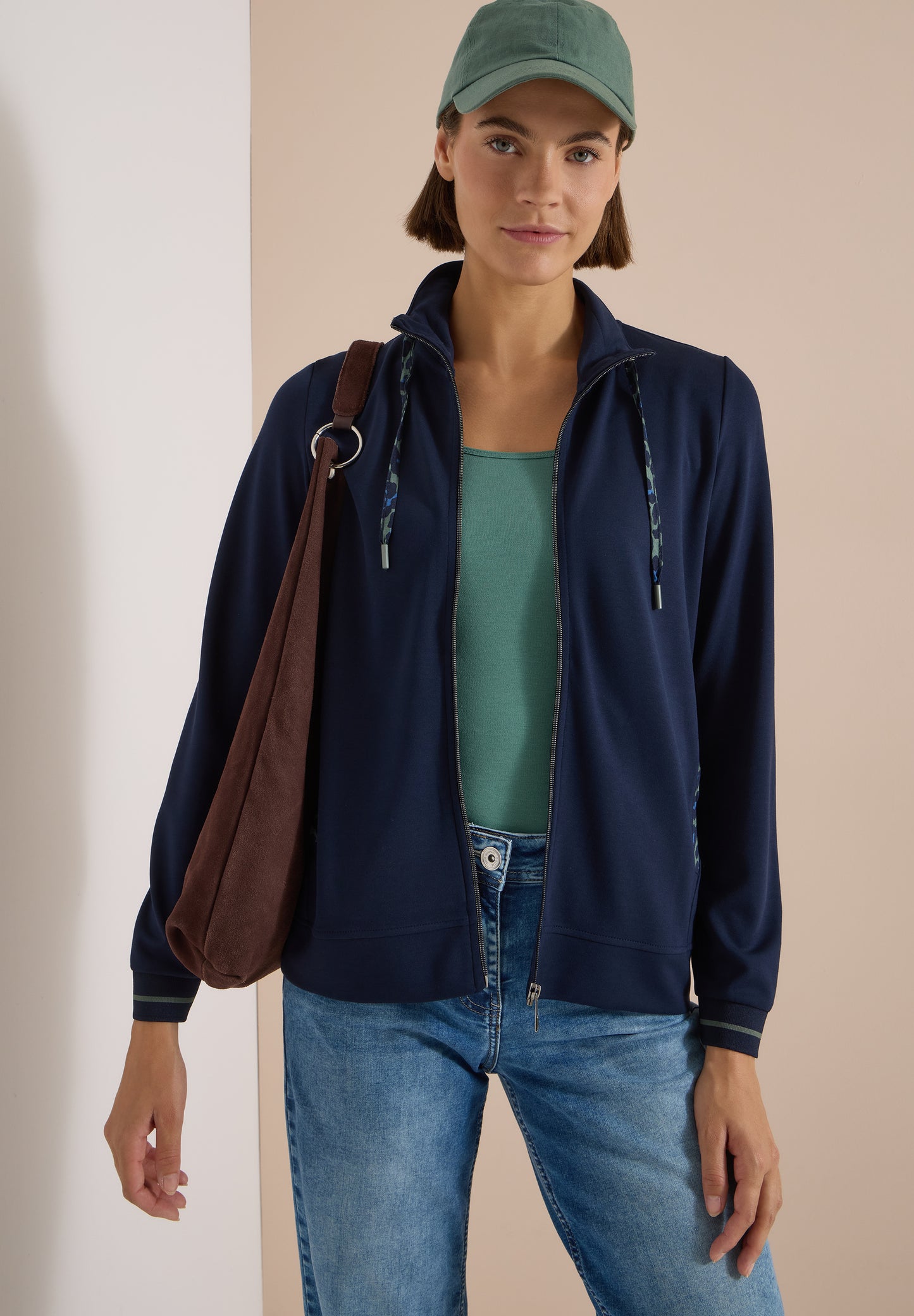 CECIL - Leichte Jacke mit Stehkragen und Zipper - Farbe: urban dark blue