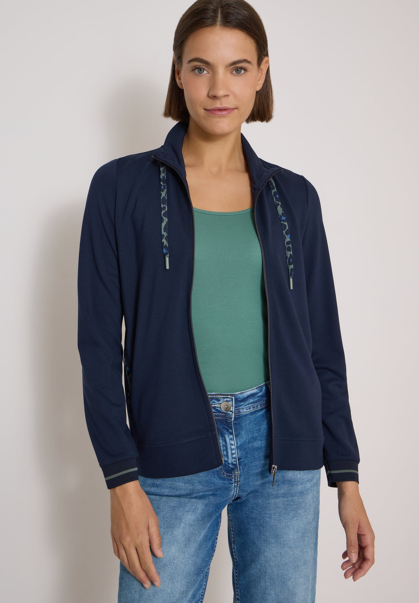 CECIL - Leichte Jacke mit Stehkragen und Zipper - Farbe: urban dark blue