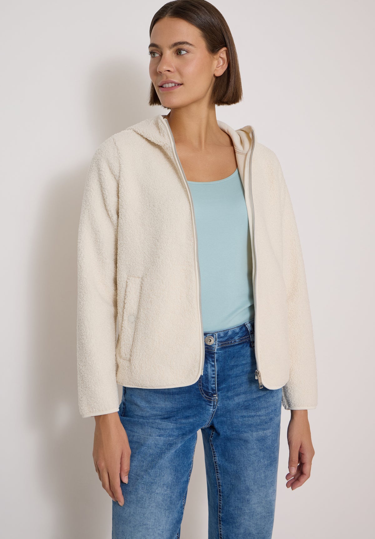 CECIL - Teddy-Jacke mit Kapuze in Unifarbe - Farbe: teddy vanilla white