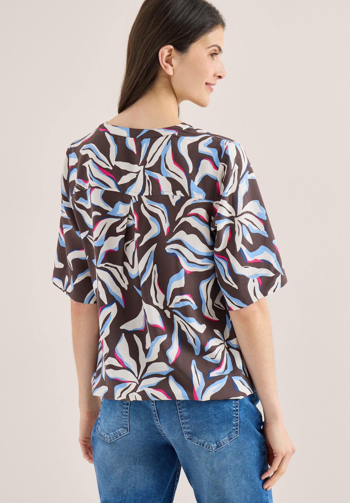 CECIL - Kurzarm Bluse mit floralem Muster - Farbe: macchiato brown