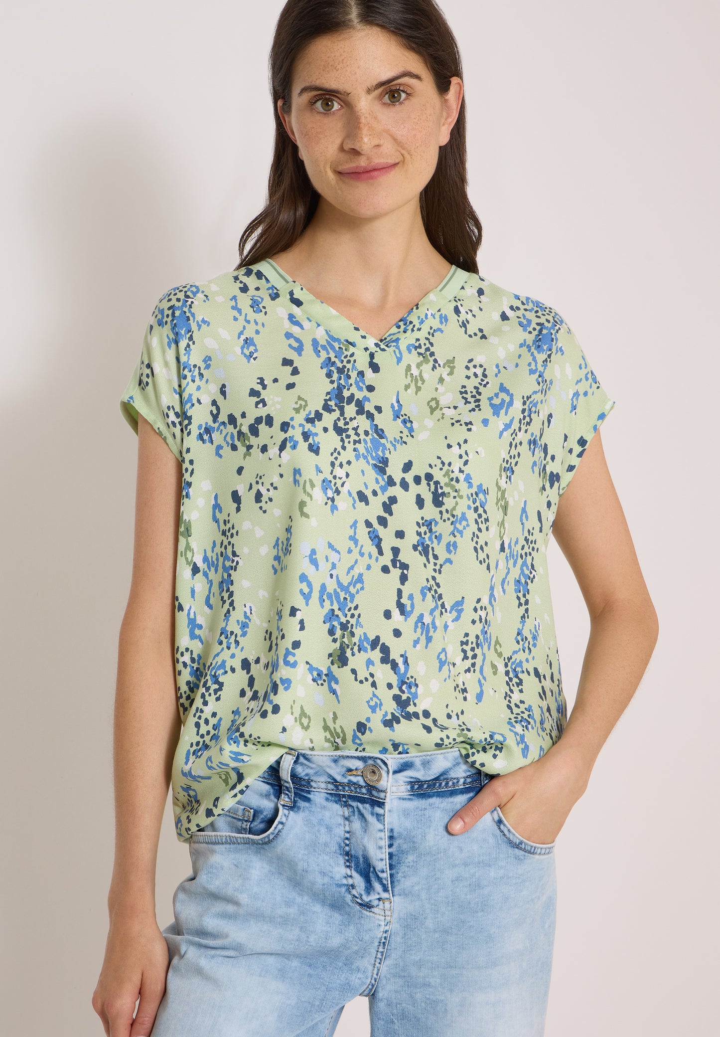 CECIL - Kurzarm Blusenshirt mit Strukturmix - Farbe: raw matcha lime
