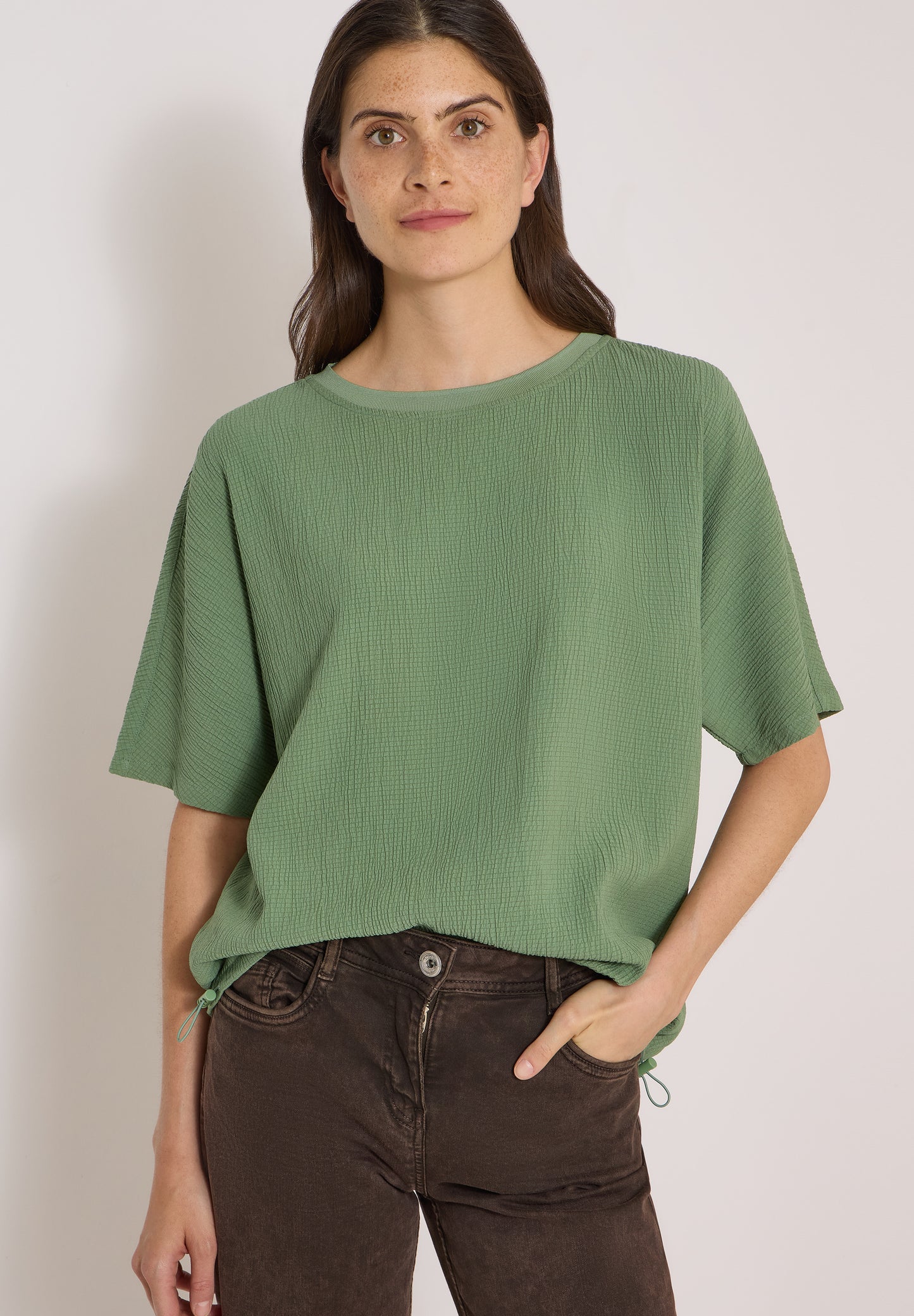 CECIL - Dropped Shoulder Blusenshirt in Unifarbe - Farbe: deep matcha green