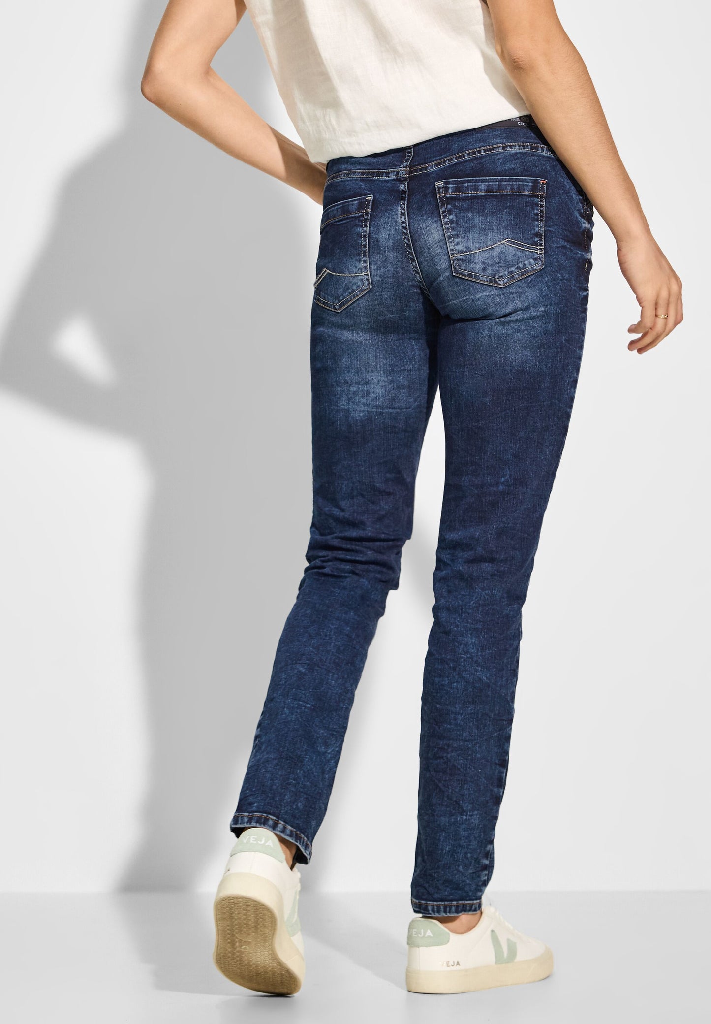 CECIL Jeans im Casual Fit im Style Scarlett - mid blue wash