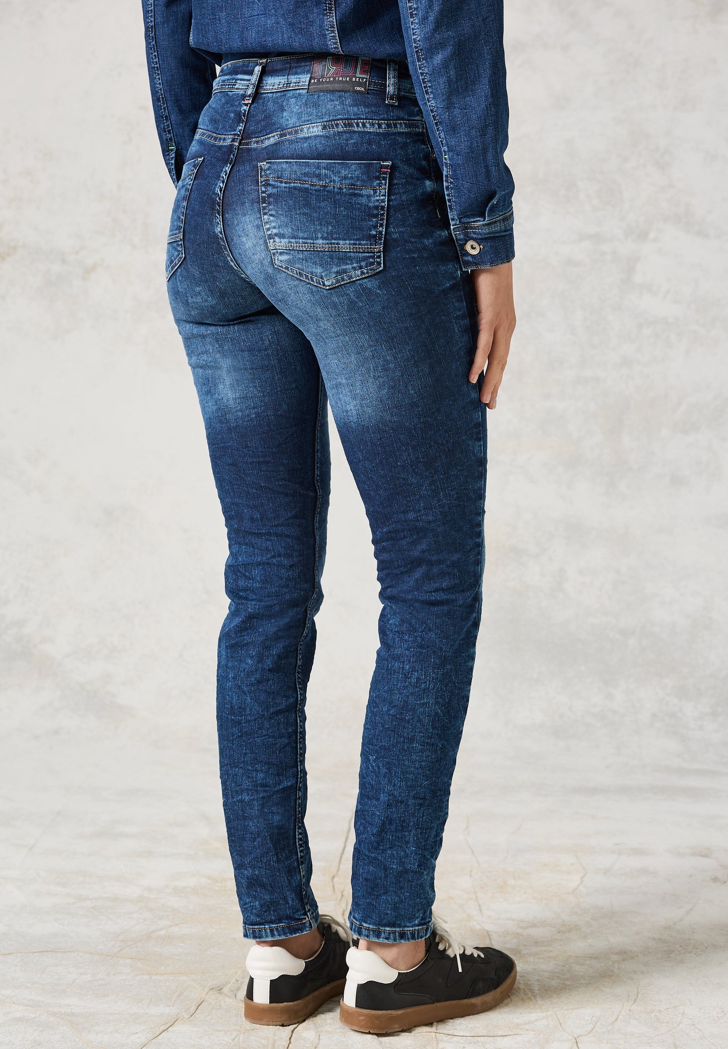 CECIL Damenjeans TORONTO – Farbe: blau